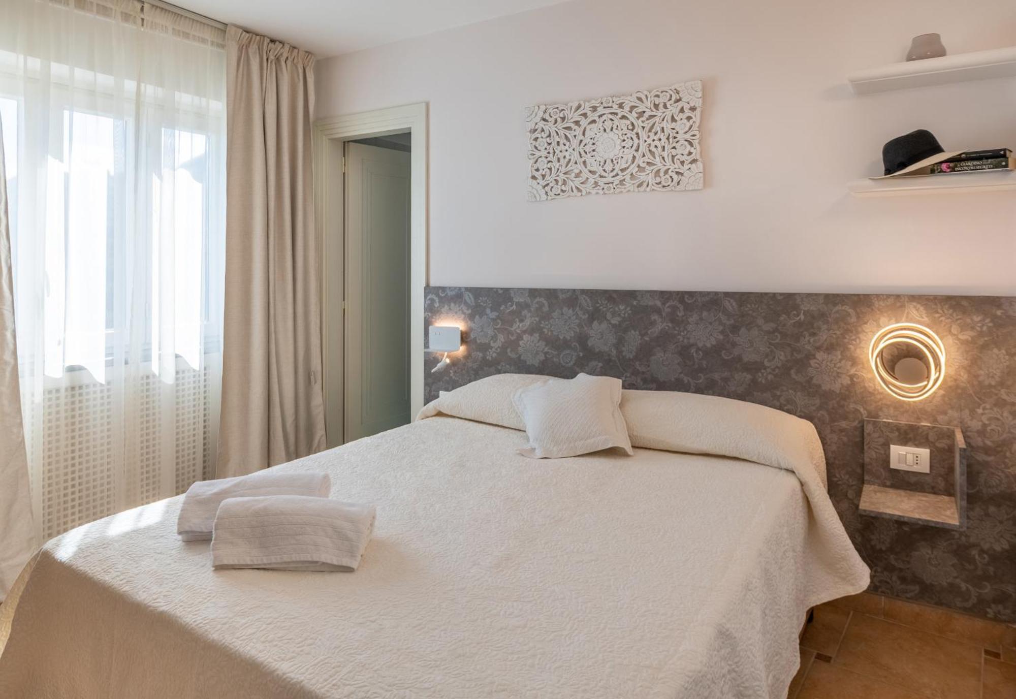 - Grazielluccia Villa *