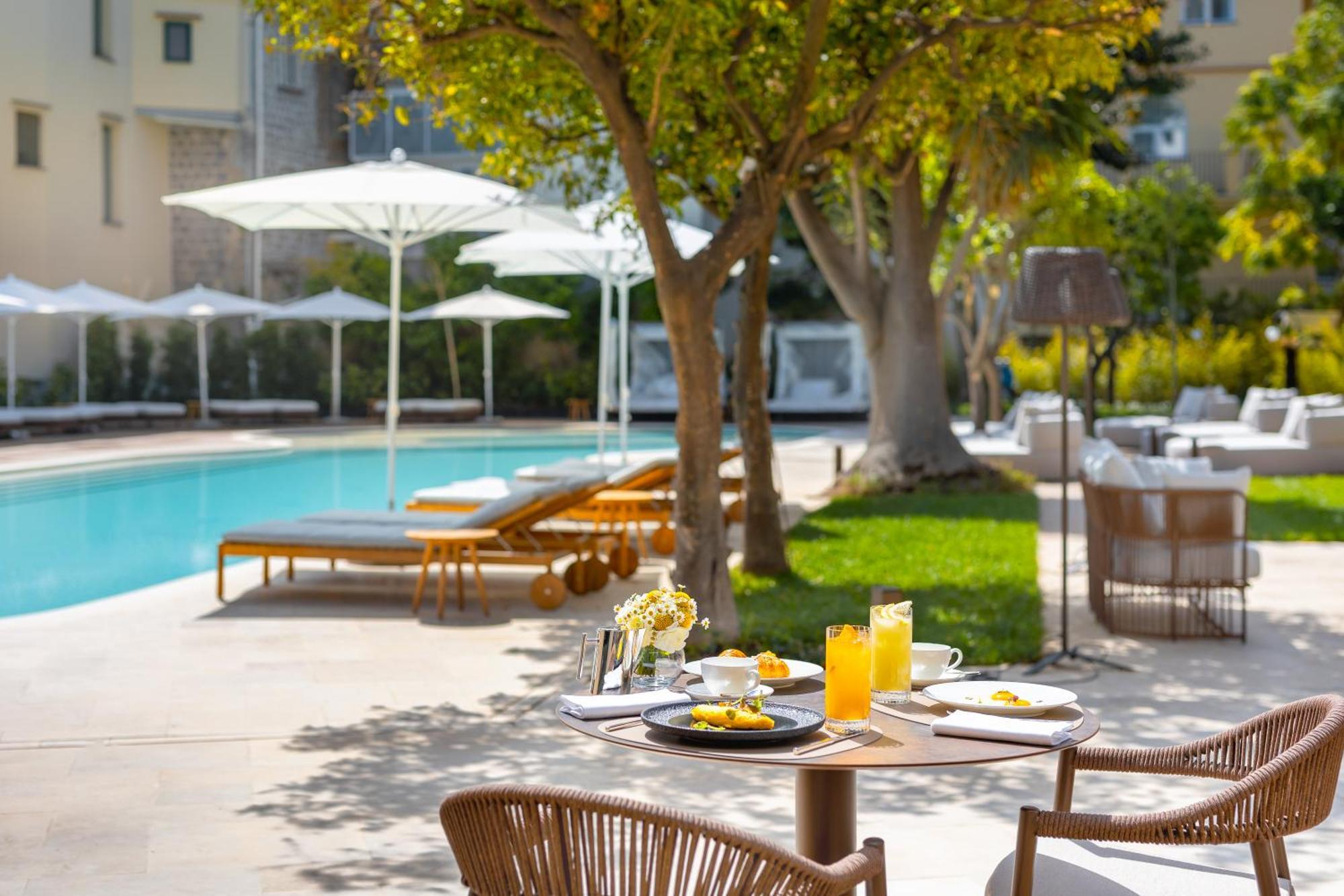 Hotel Ara Maris & 5*
