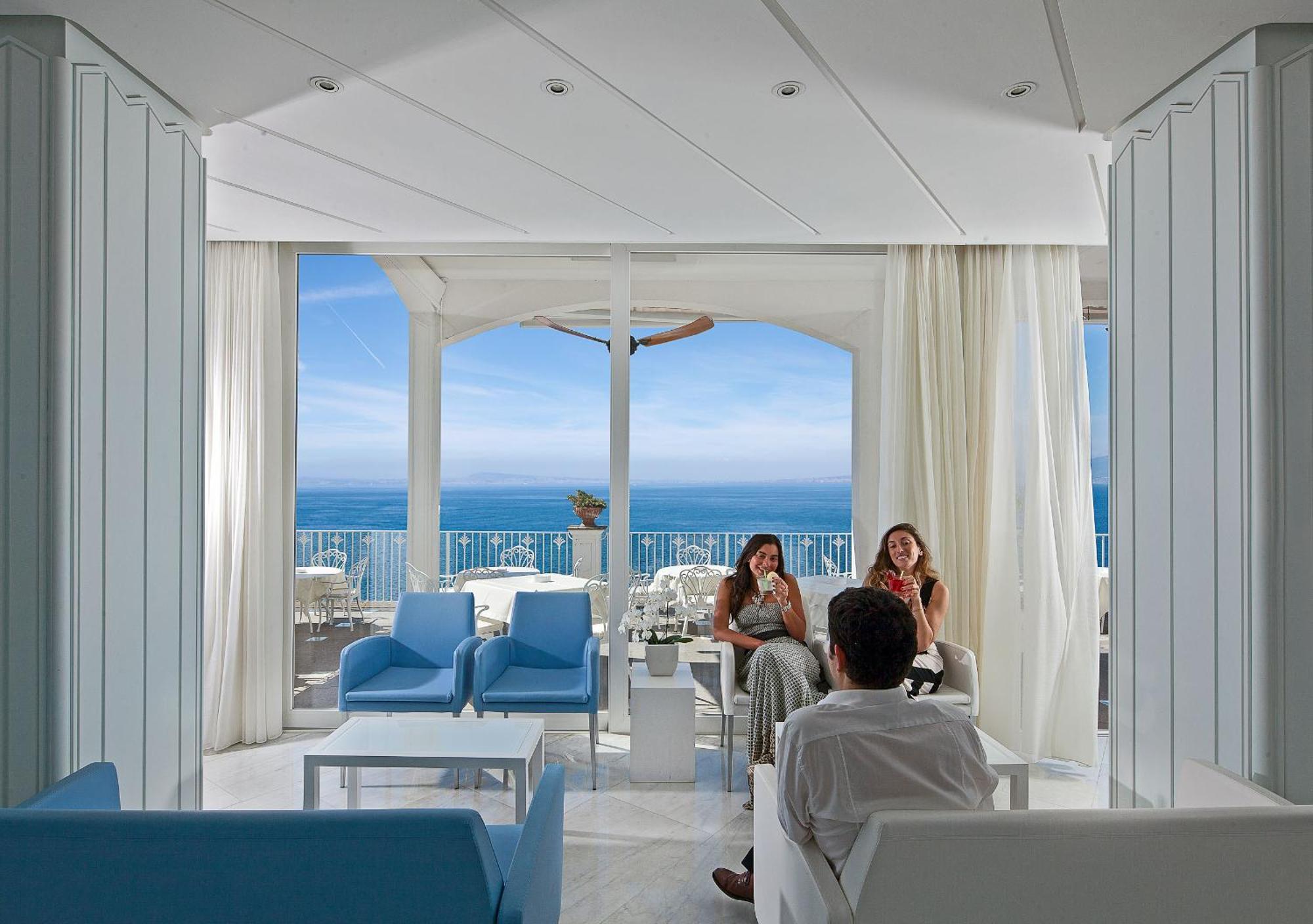Hotel Grand Riviera 4*