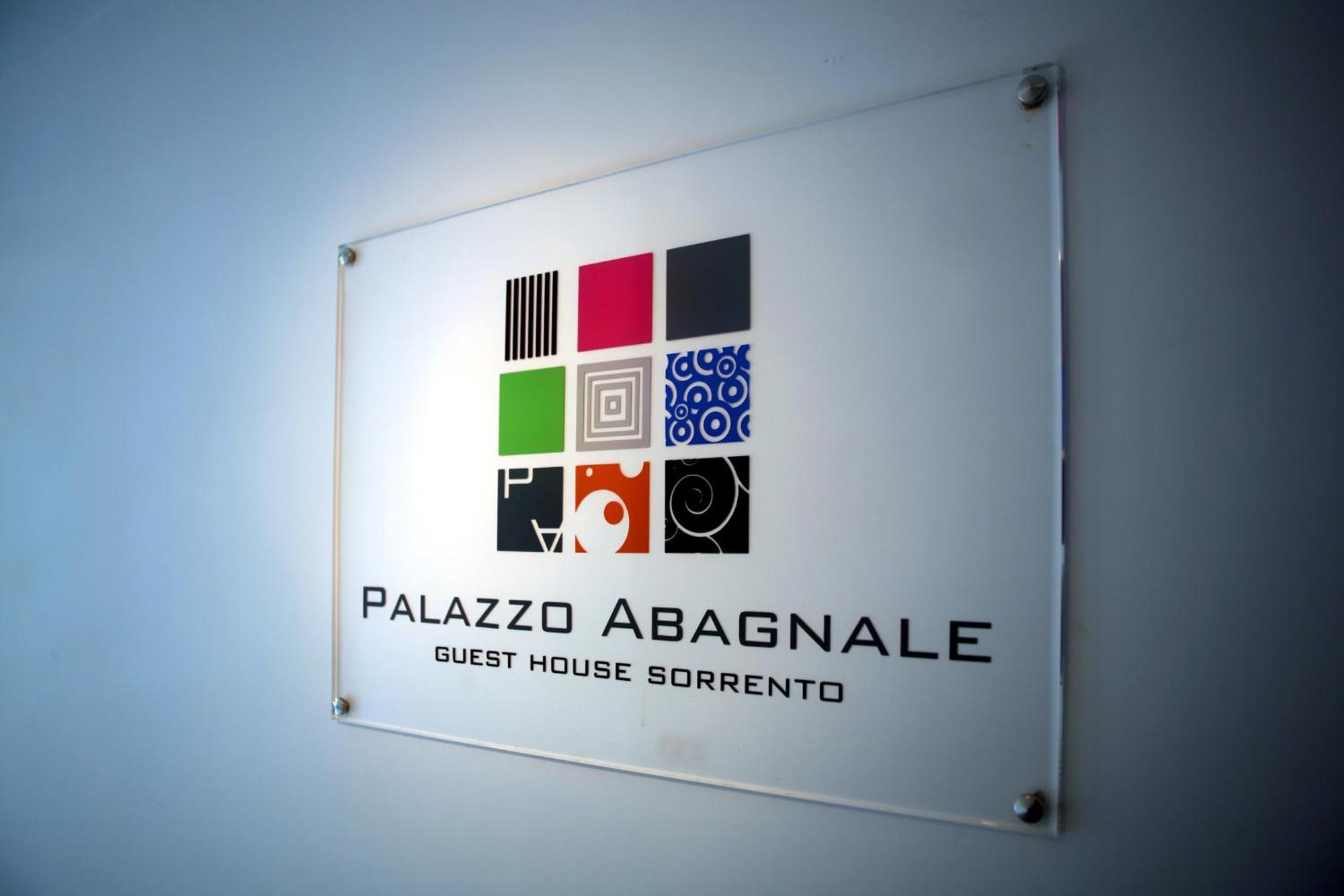 Bed & Breakfast Palazzo Tritone & Abagnale