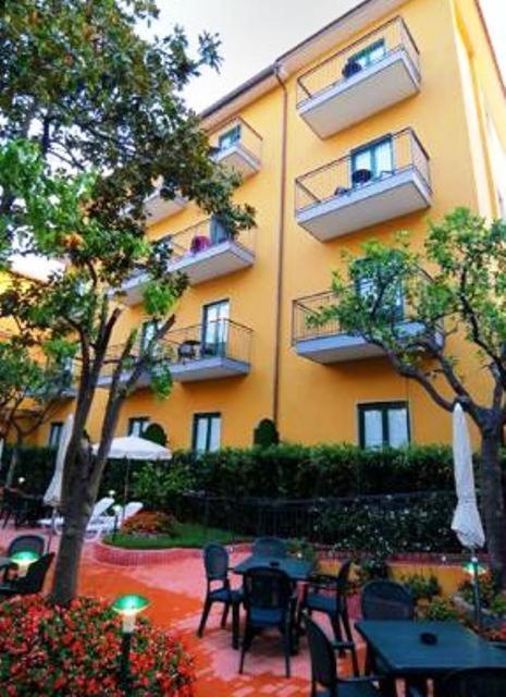 Hotel Astoria