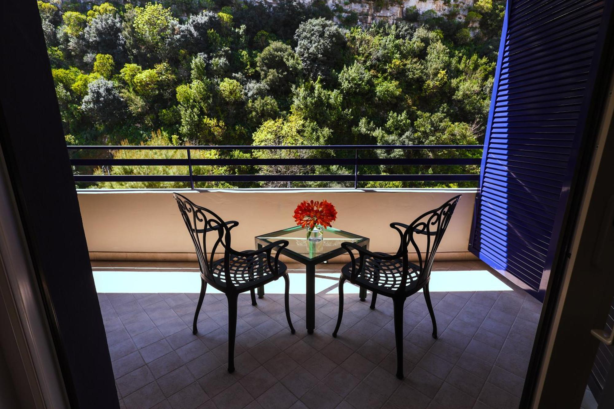 Hilton Palace 4*