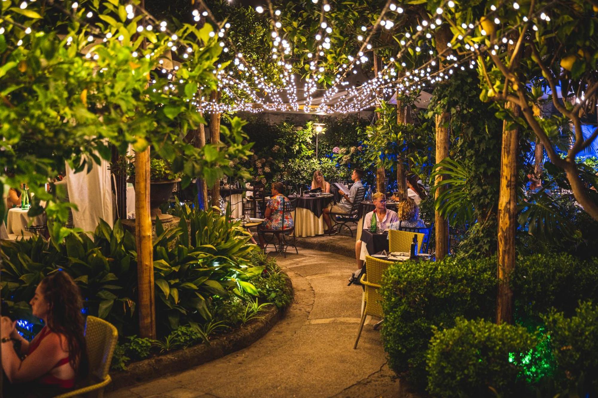 Gasthuis Cafe Latino