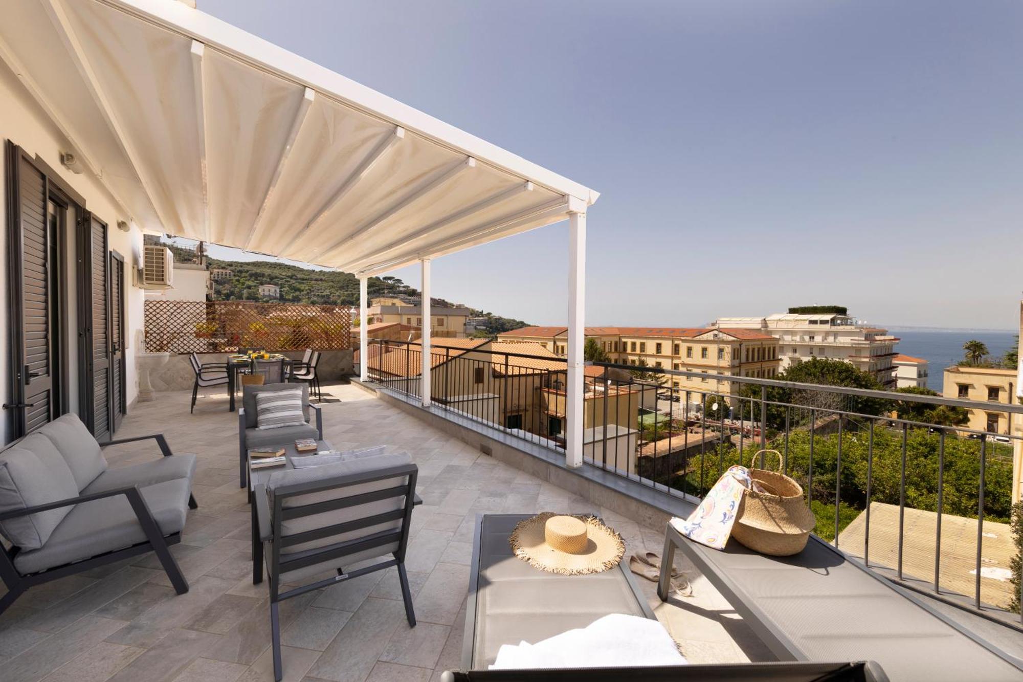 Sorrentovibes - 3br Seaview Terrace Apartamento Sorrento