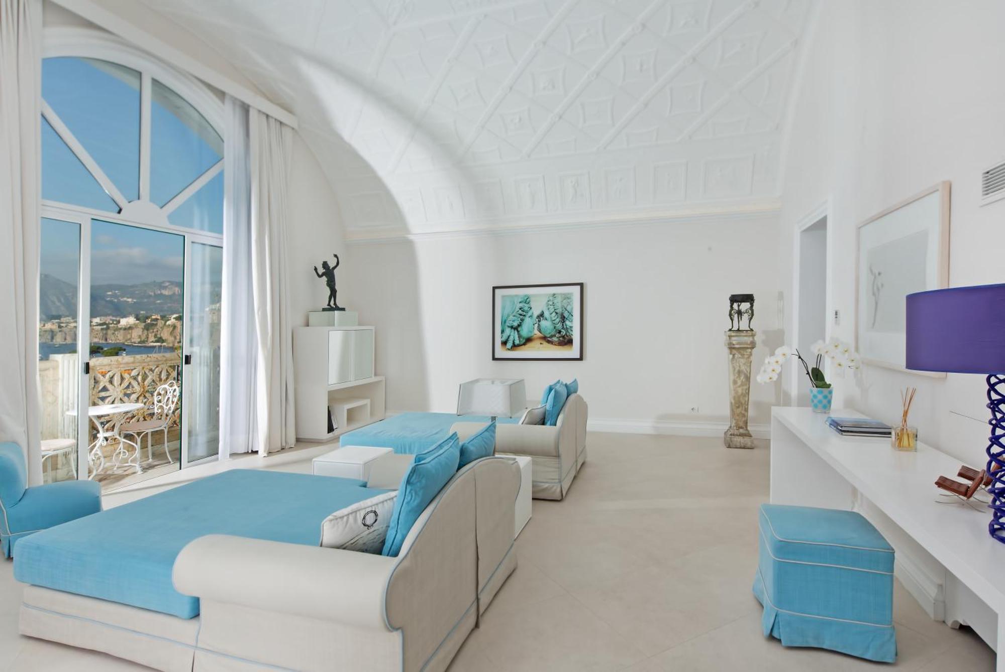 Bellevue Syrene Hotel 5*