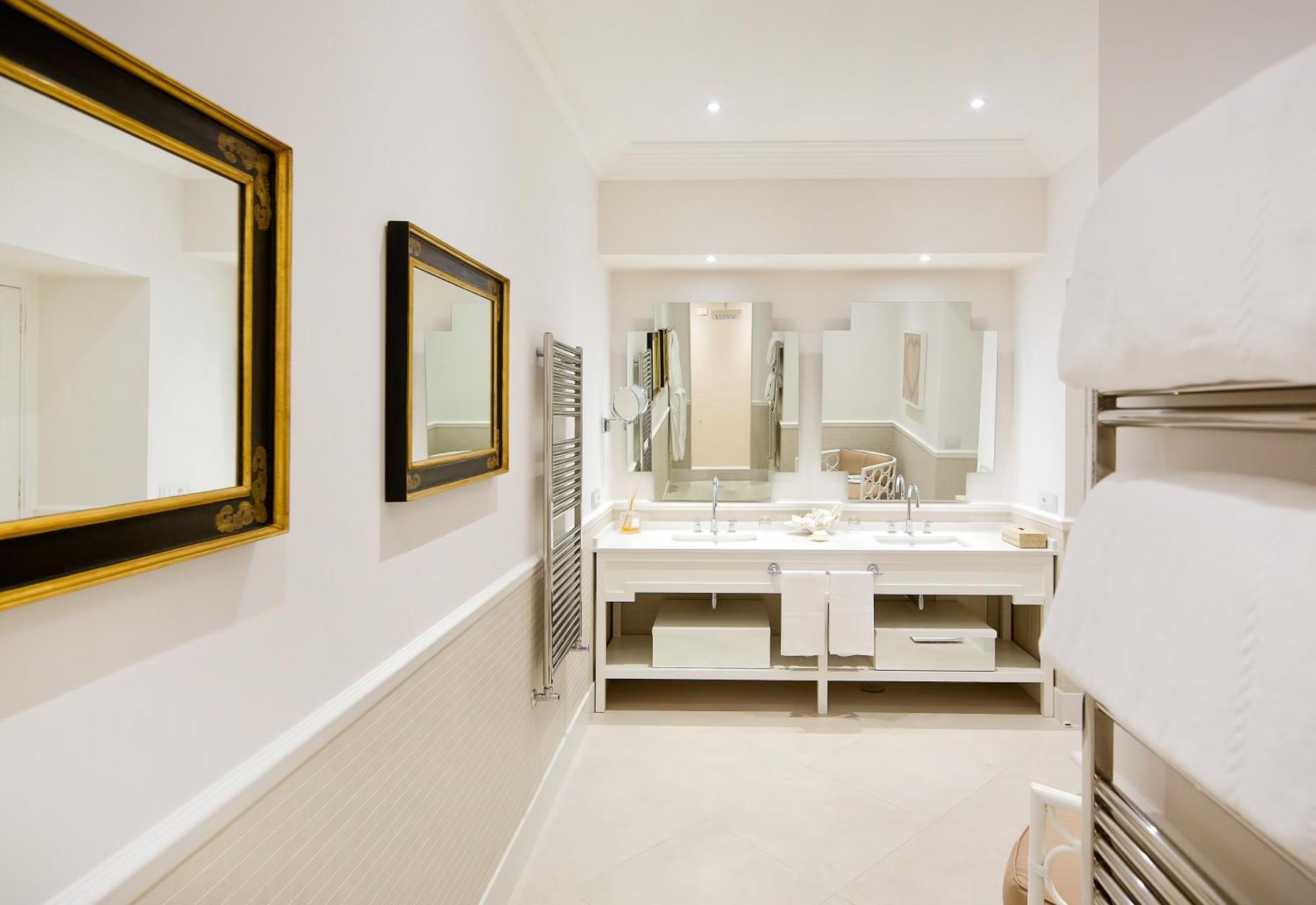 Bellevue Syrene Hotel 5*