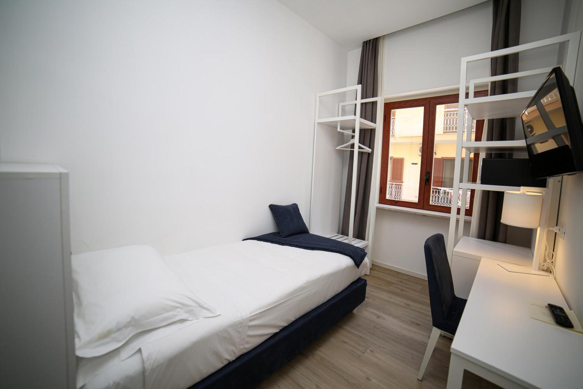 Isabella Hotel 4*