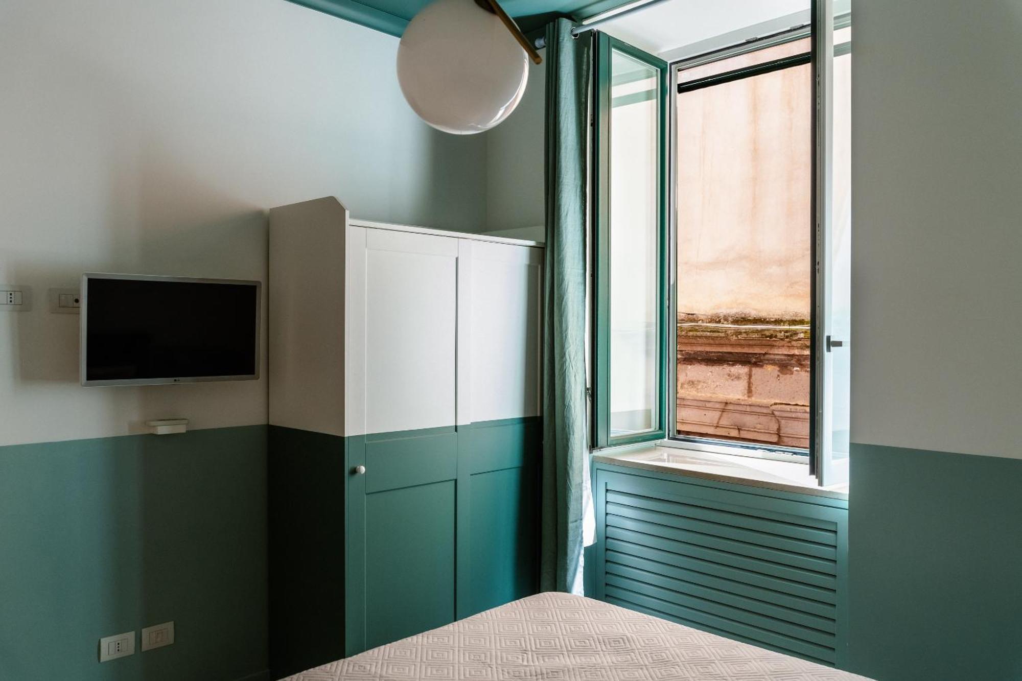 Flat 13 * Sorrento