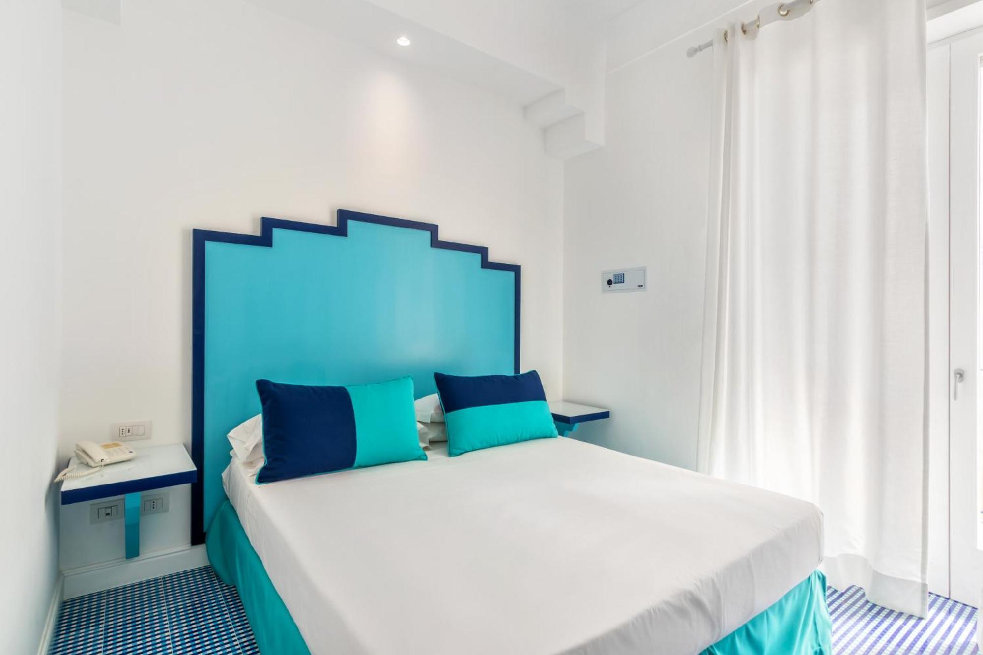 Mignon Meuble Hotel 3*