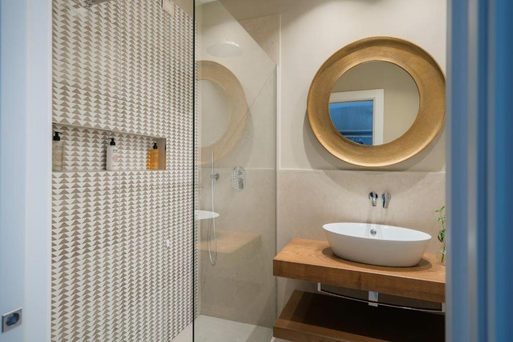 Capri Hotel 4*