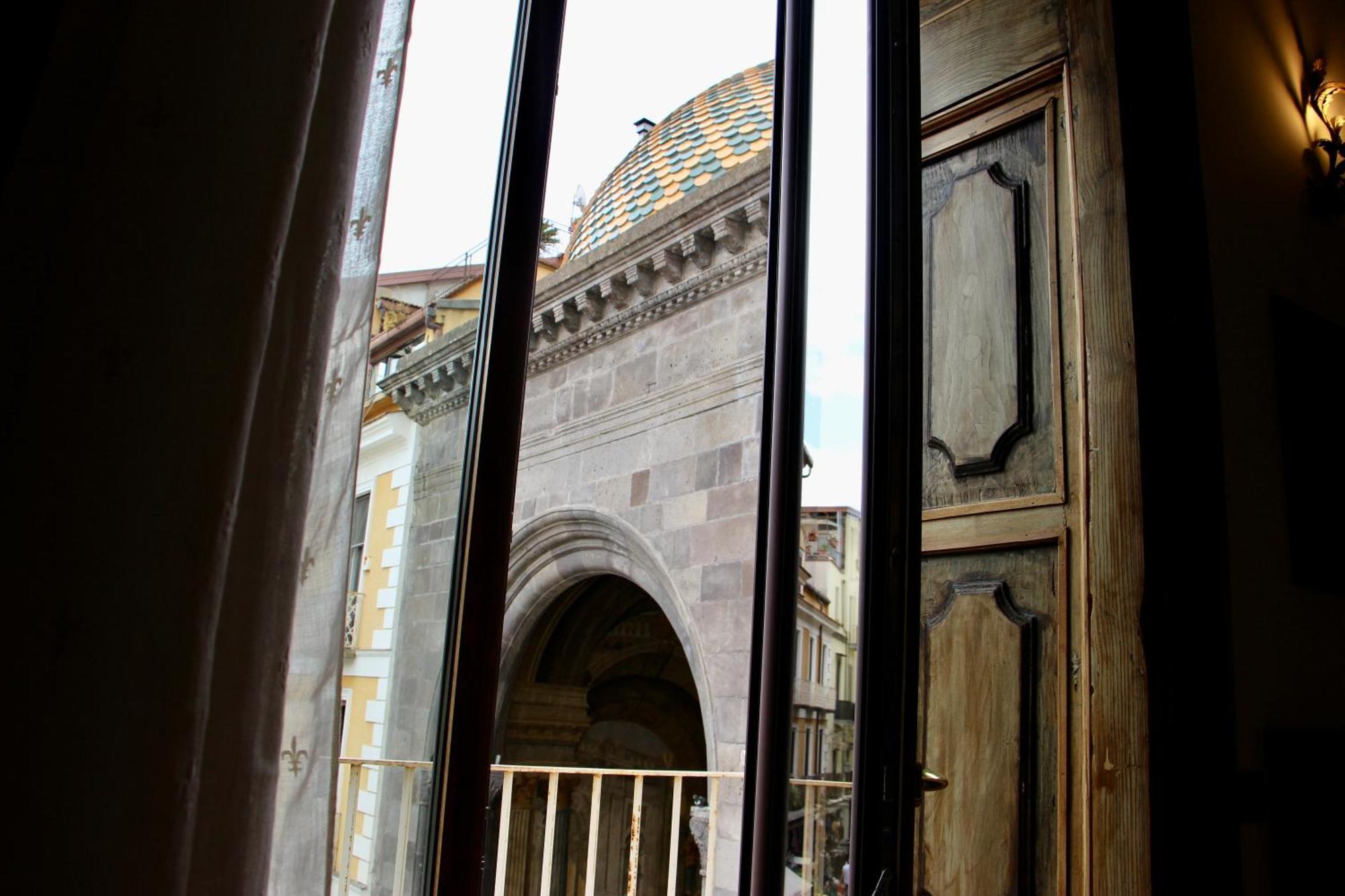 Palazzo Ammone - Sedil Dominova