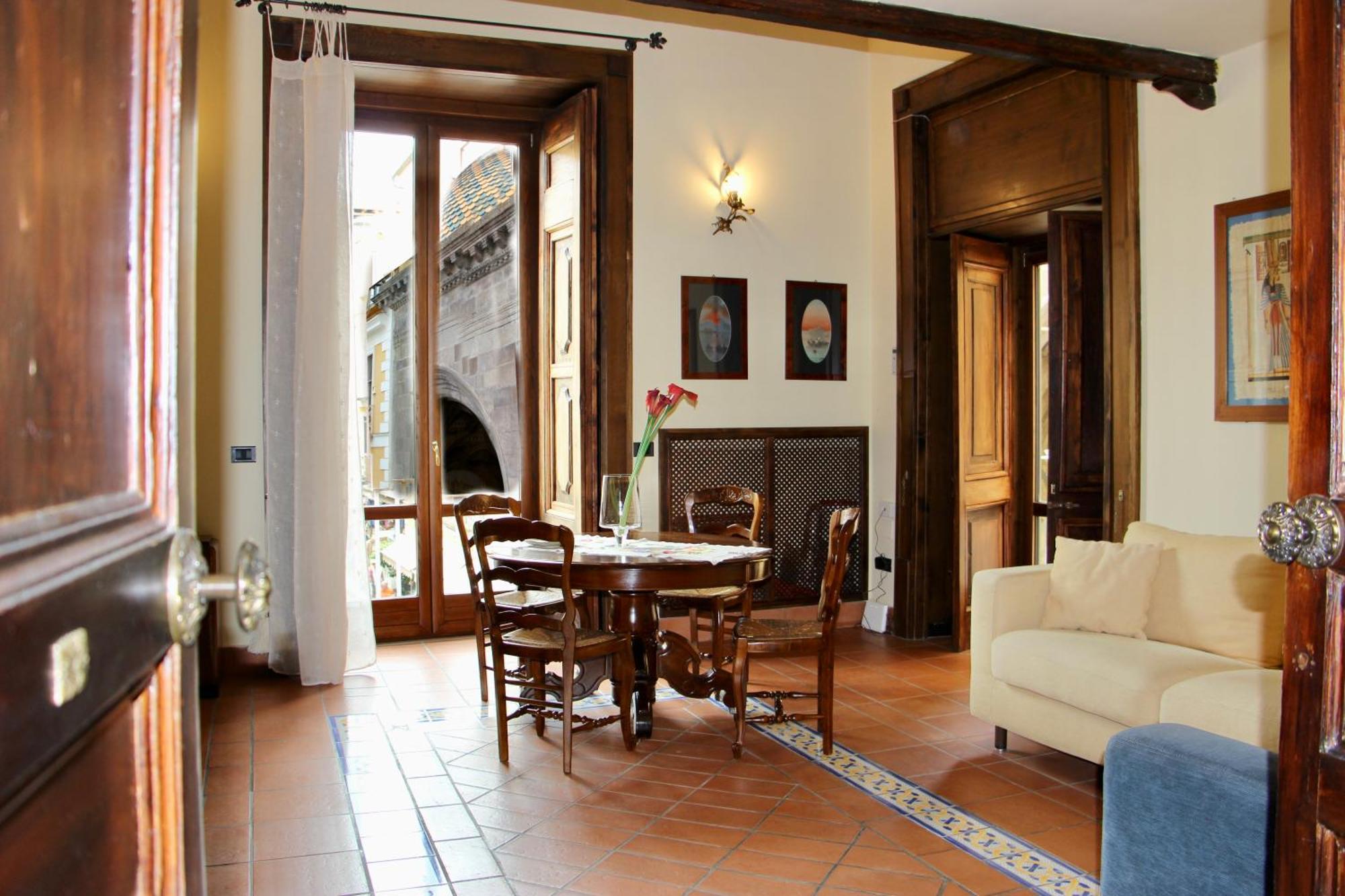 Palazzo Ammone - Sedil Dominova Apartment