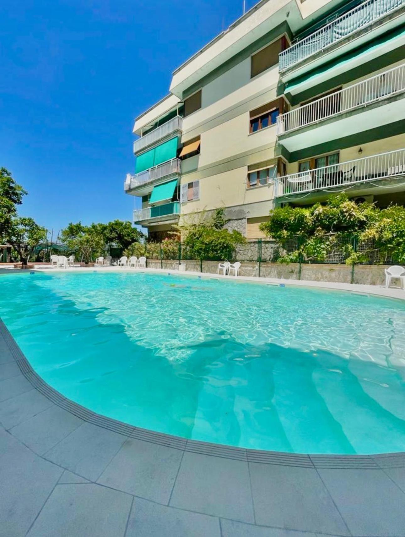 Pool Best Nest Apartment *