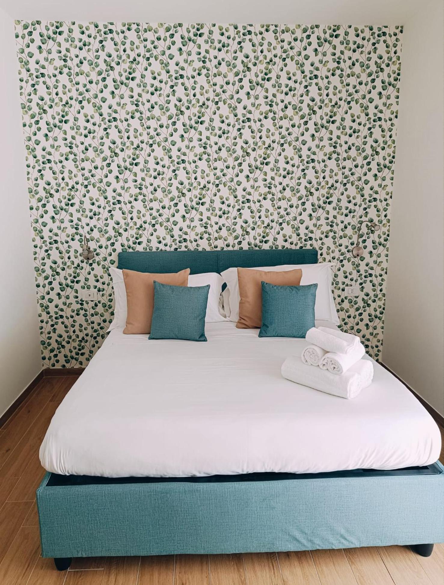 The Night Guest house 2*