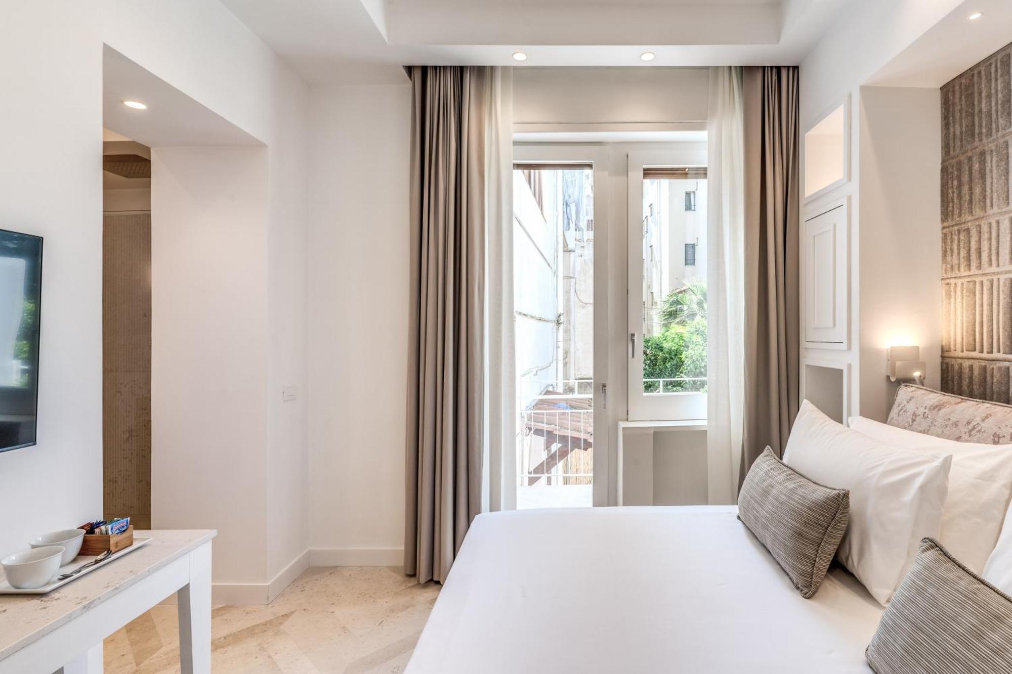 Diff'rent Souls - Luxury Guest house