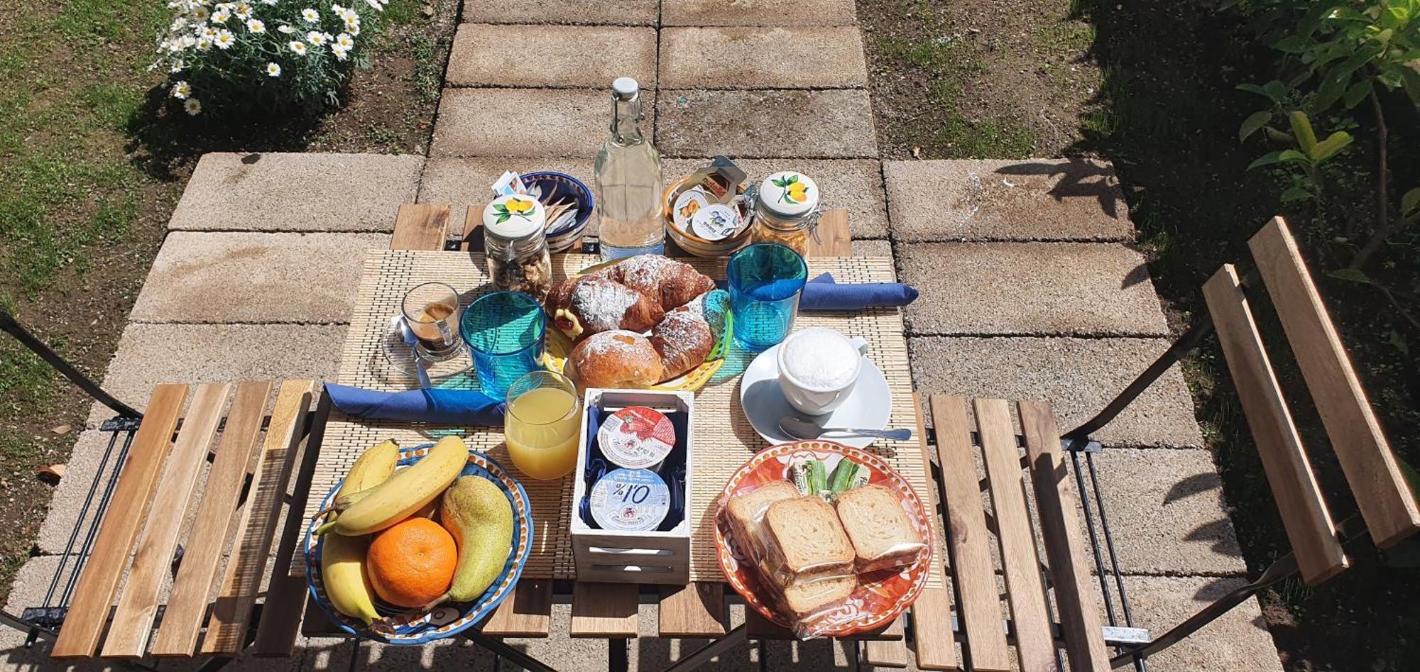 Maison Ligea Bed & Breakfast 2*