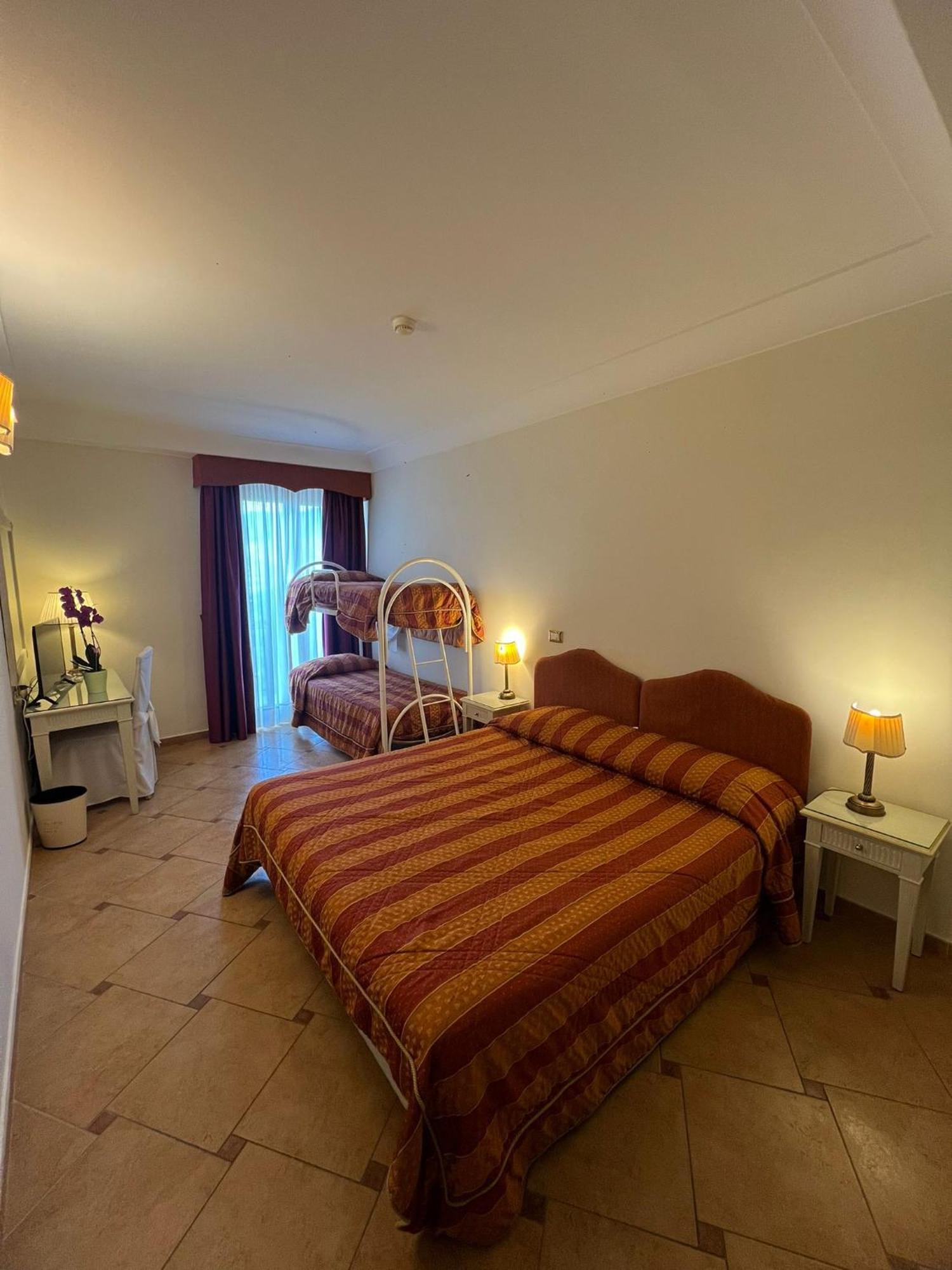 La Vue D'or Hotel