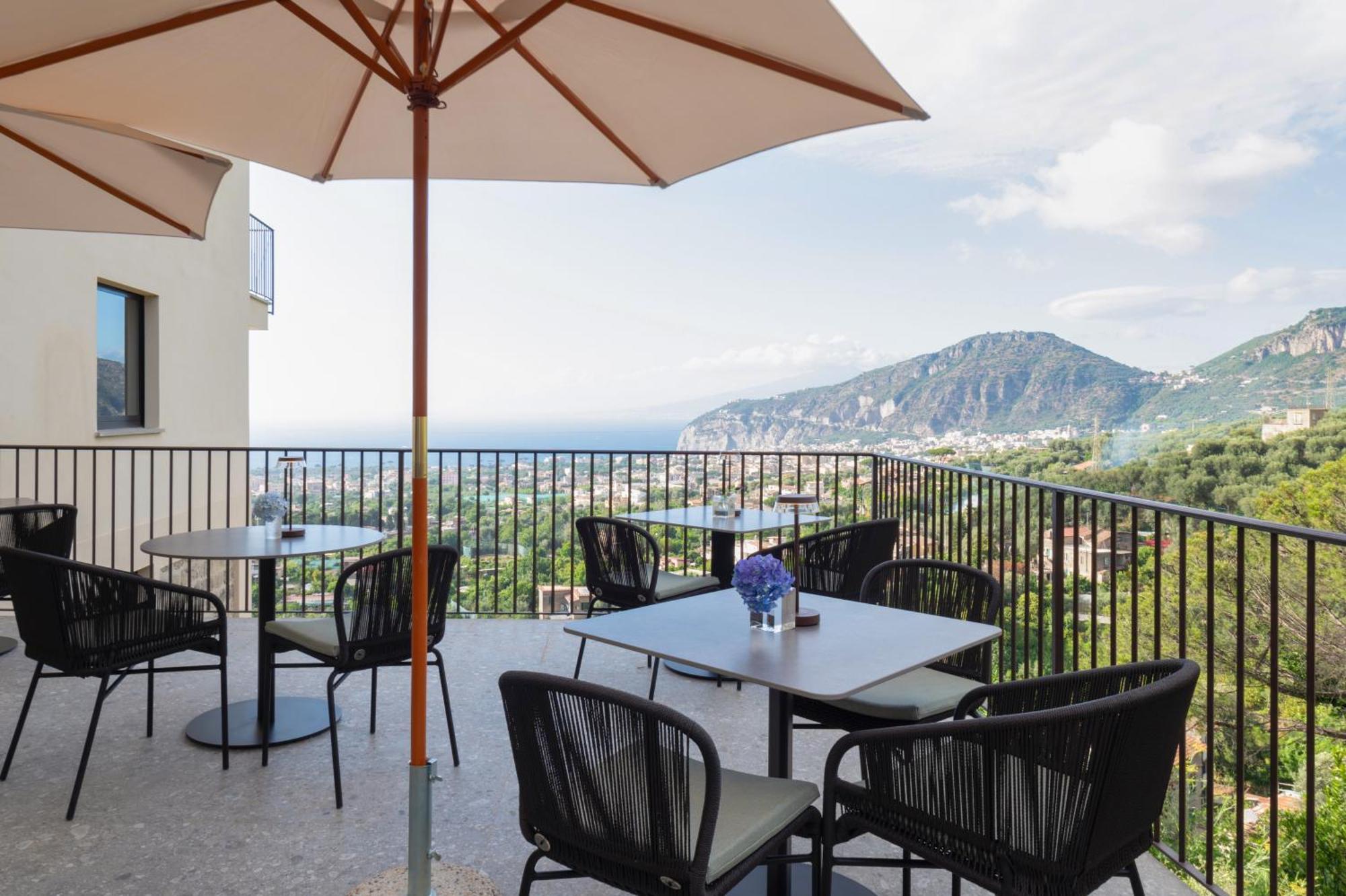 Caruso Sea View Guest house