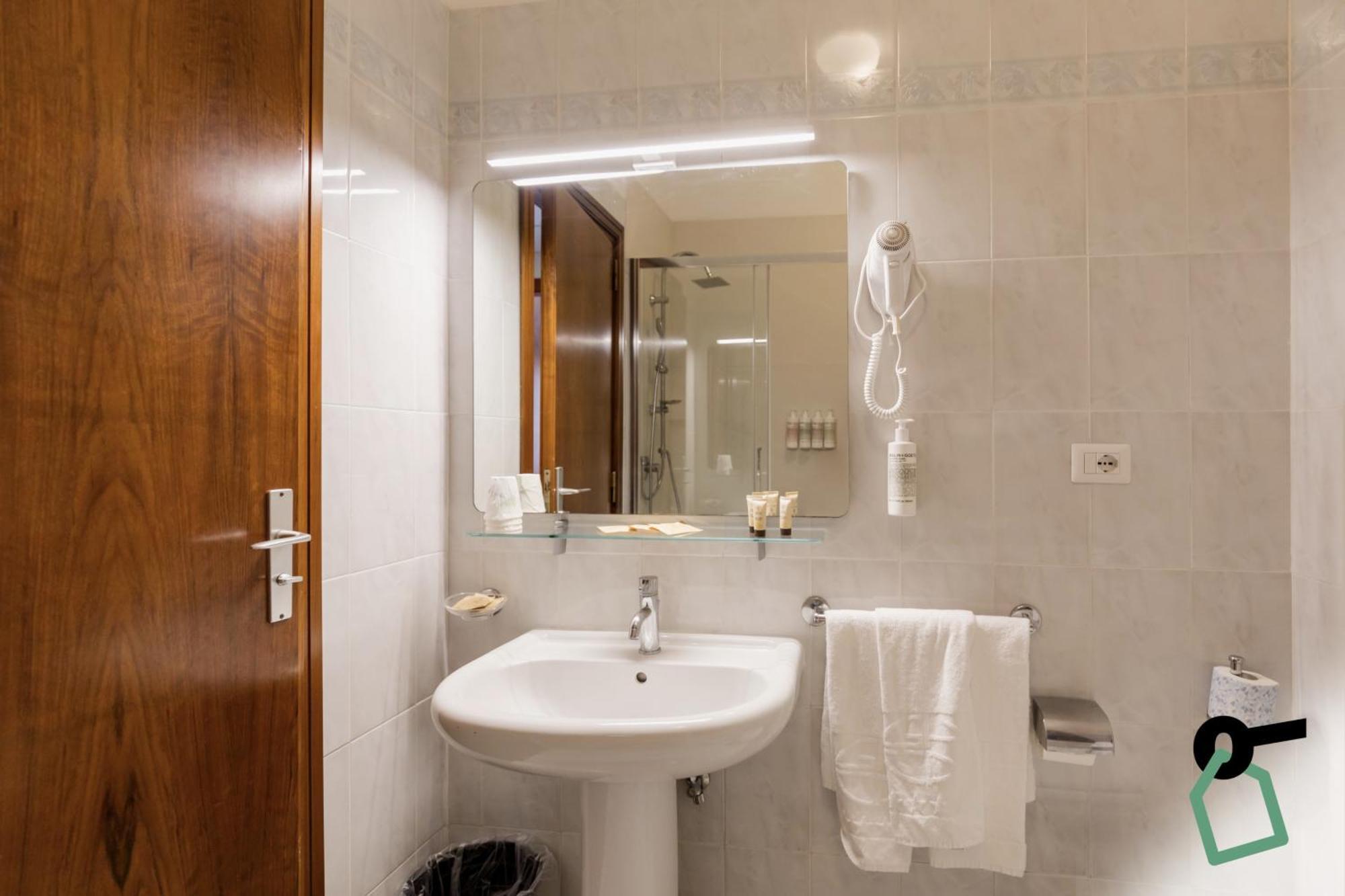 Hotiday Collection - Hotel 4*