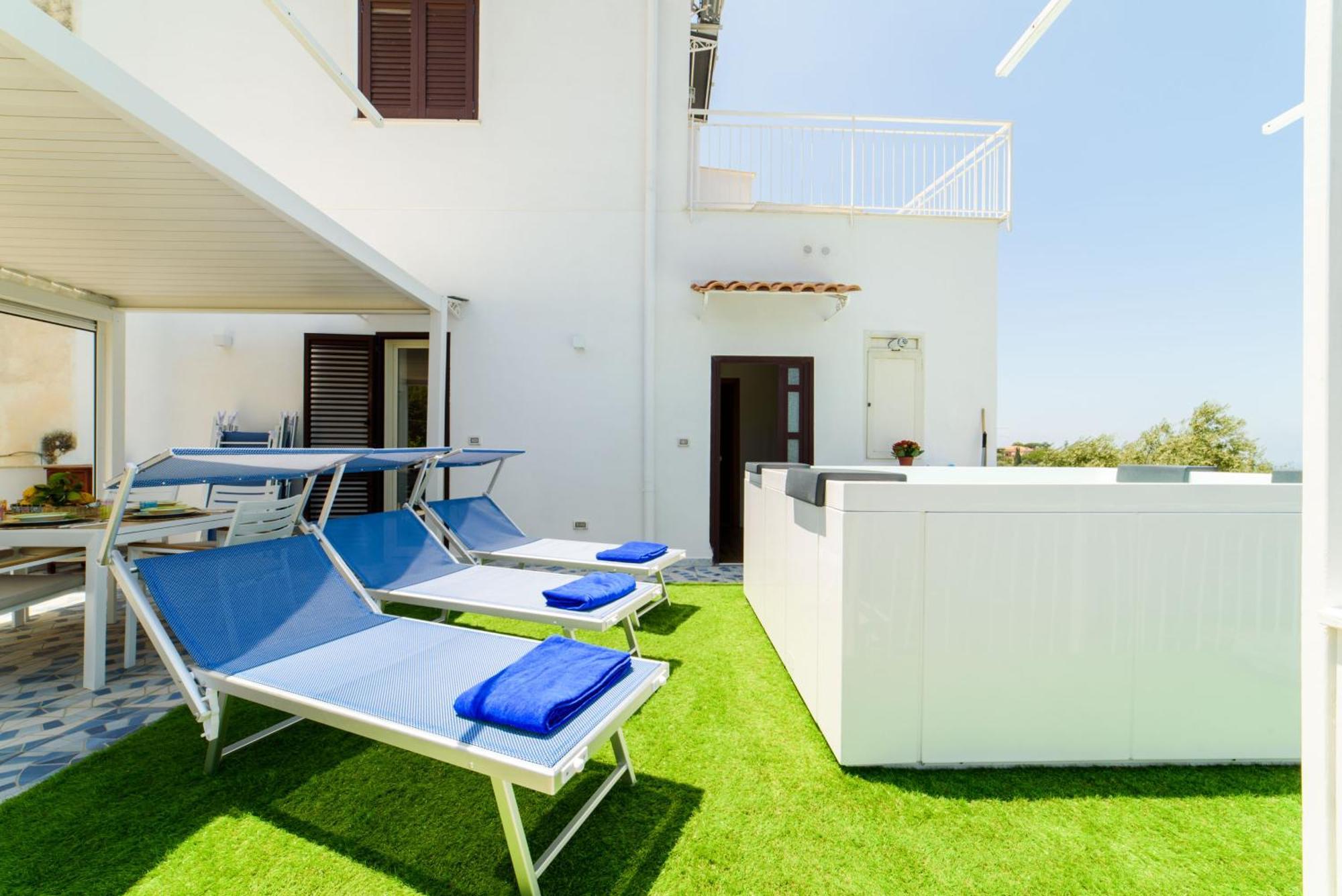 Relais Francesca Pool&view