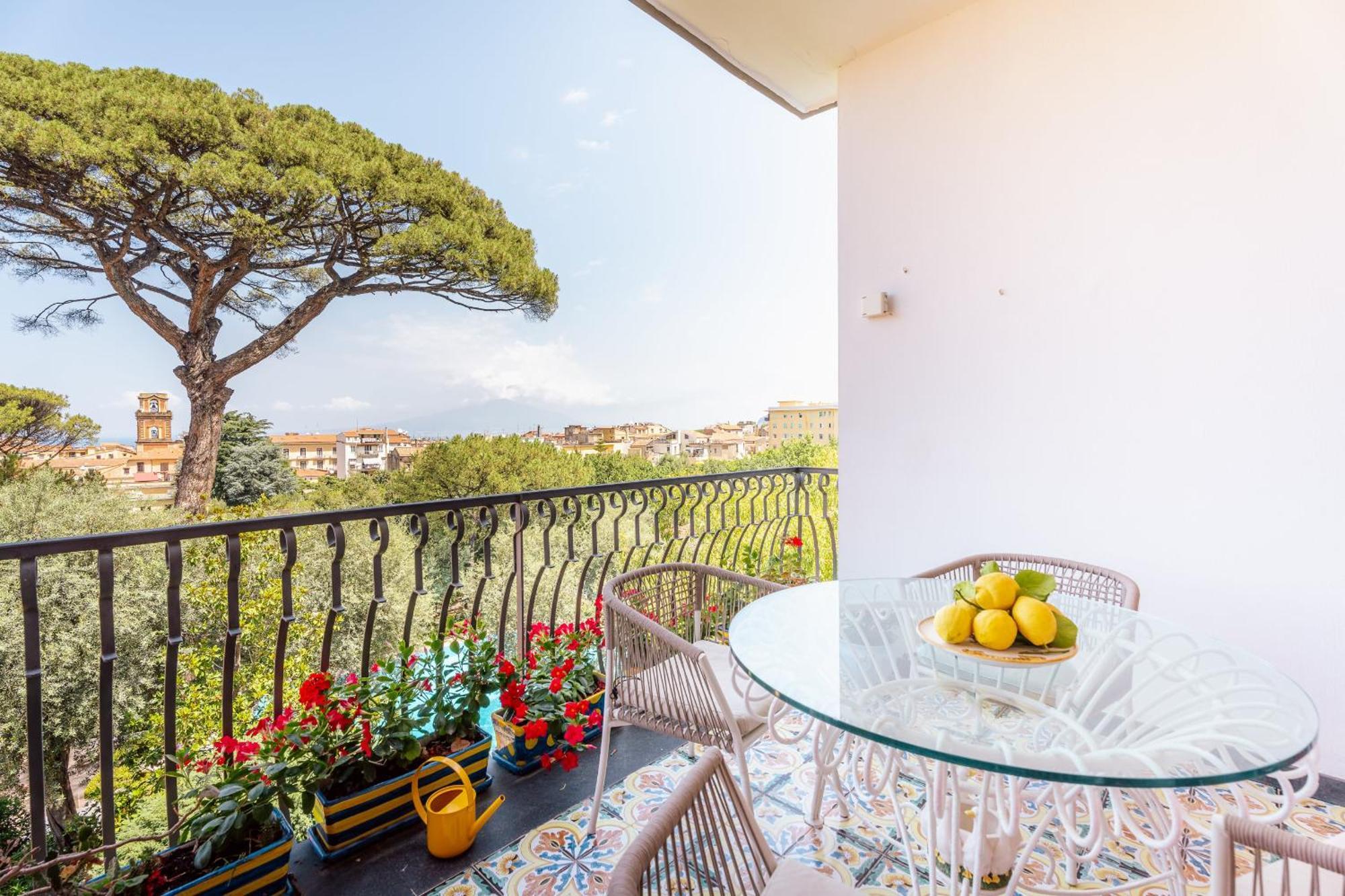 Round House Apartment *