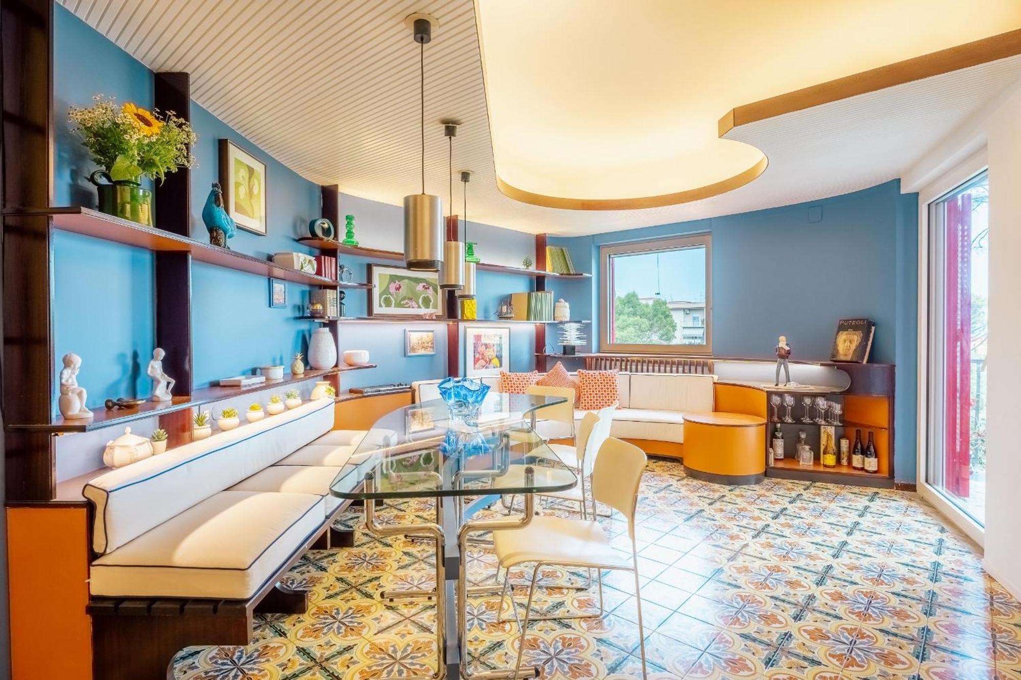 Apartment Round House *