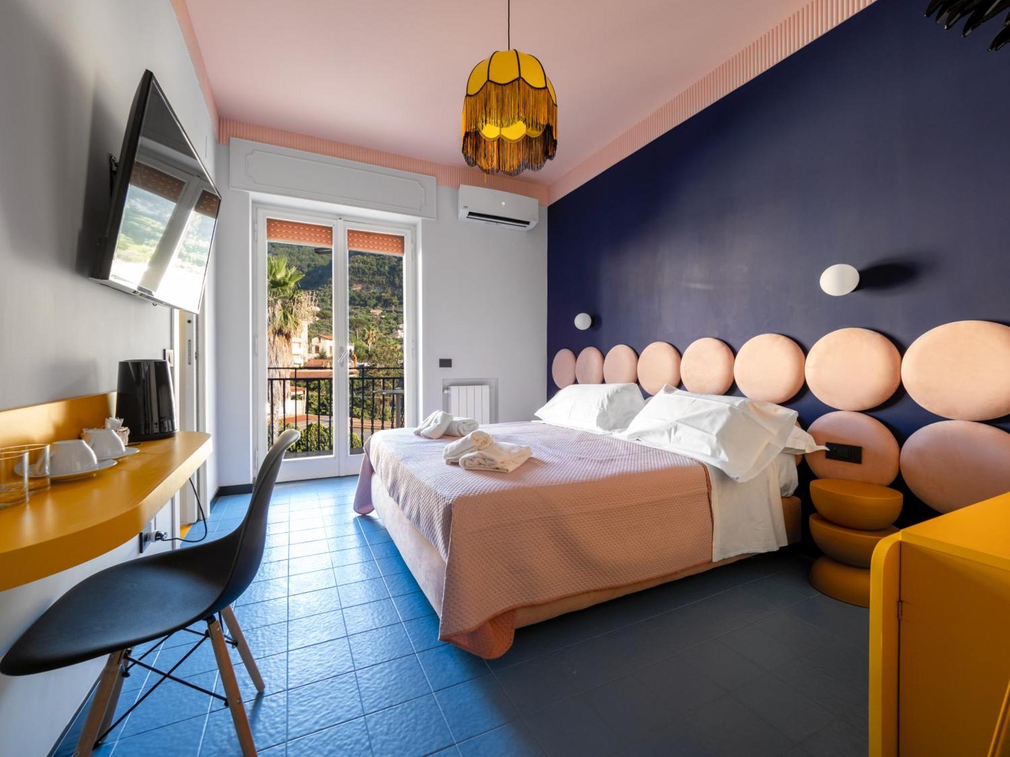 Relais Mirage - De Vivo Realty * Sorrento