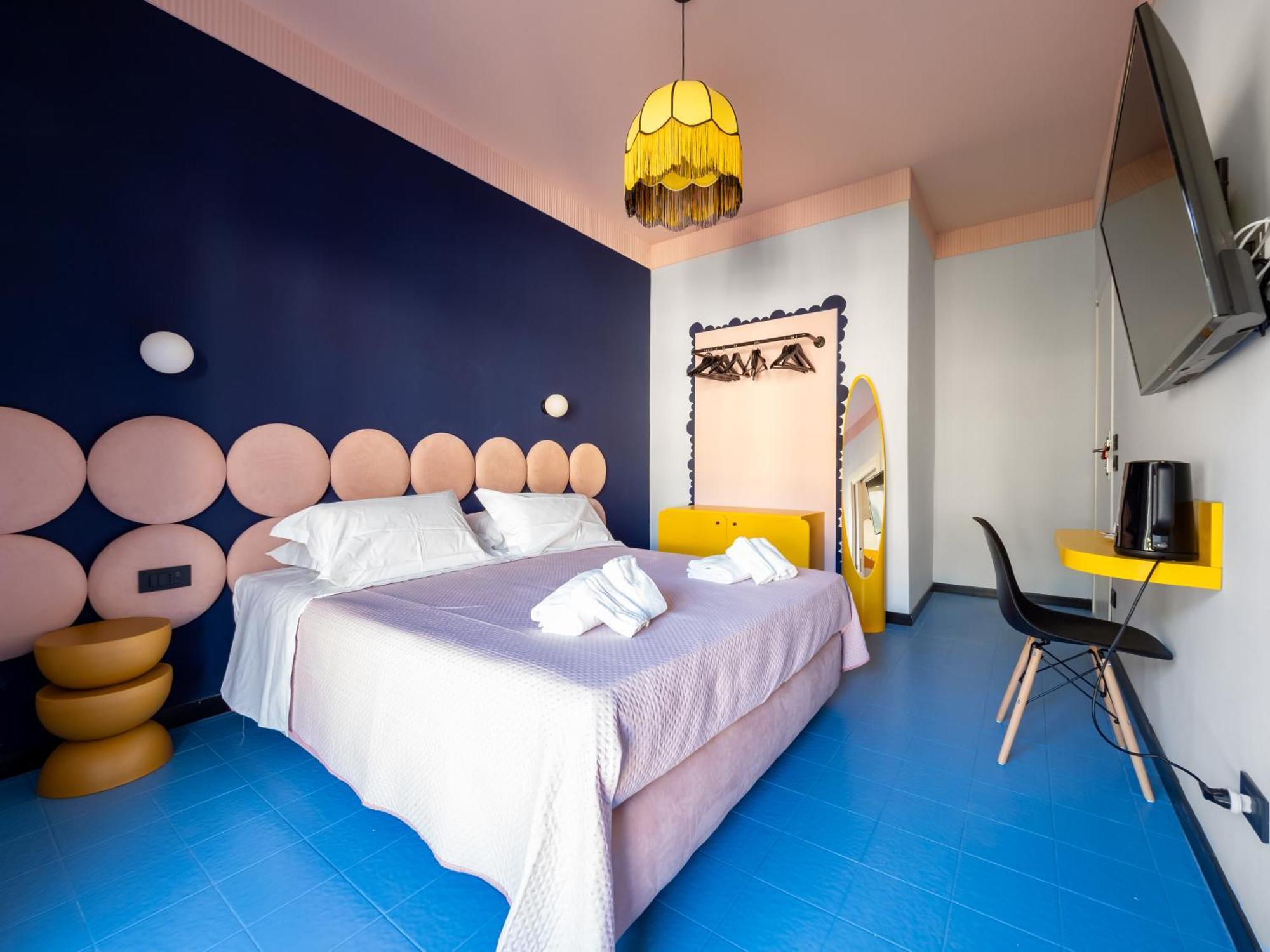 Relais Mirage - De Vivo Realty