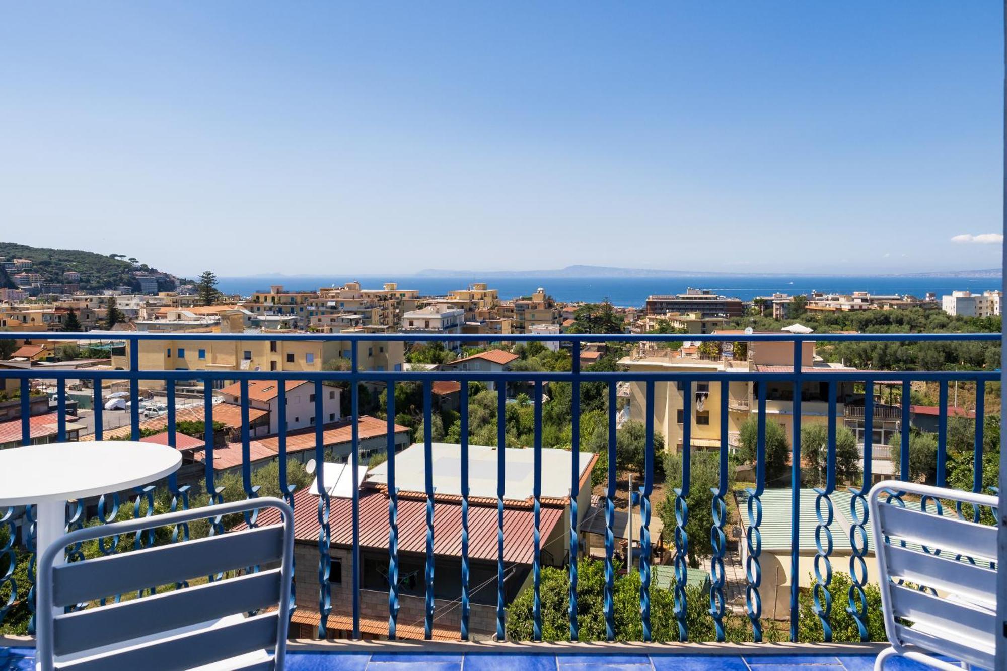 Relais Mirage - De Vivo Realty