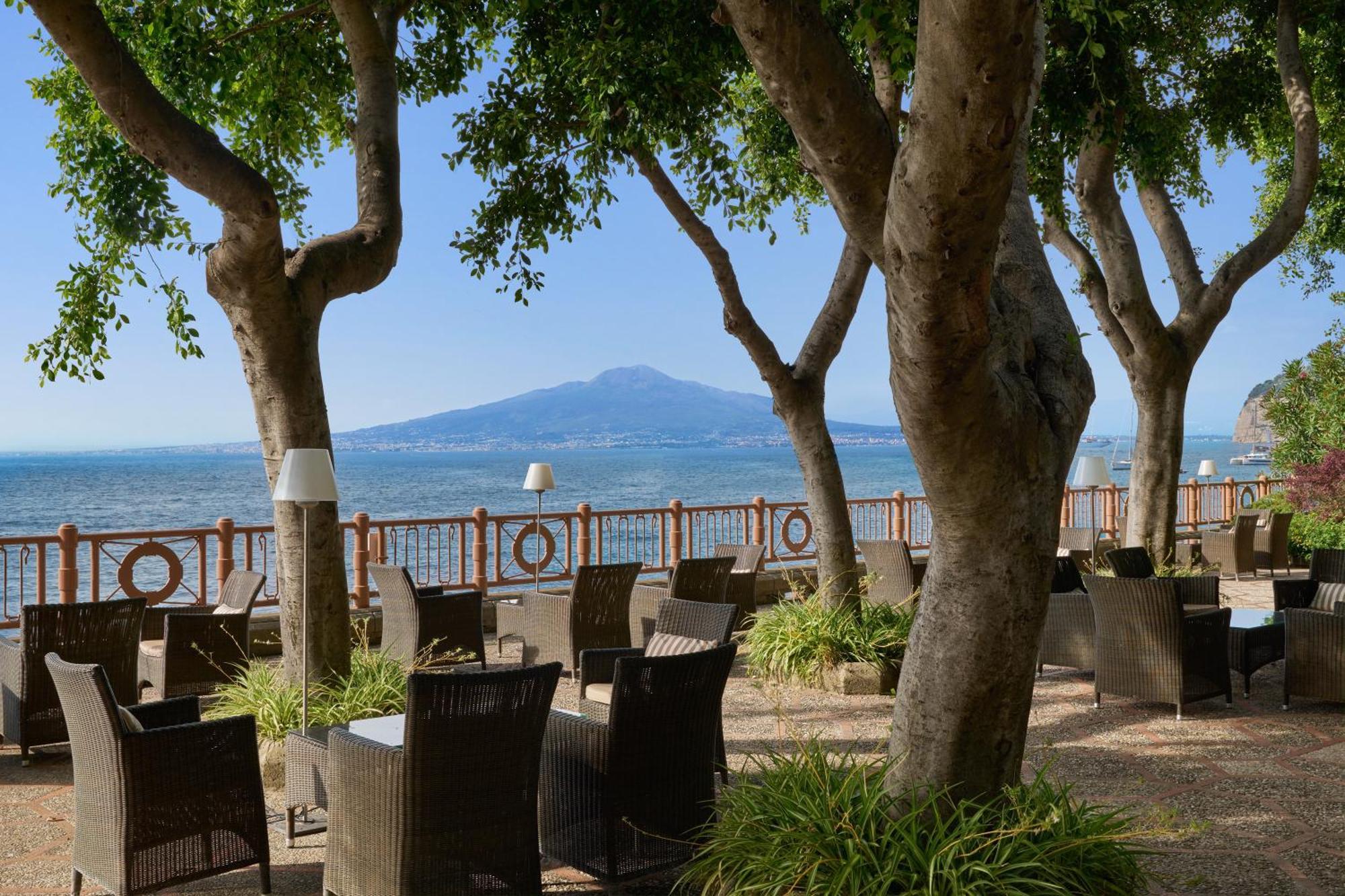 Grand Royal Hotel 5*