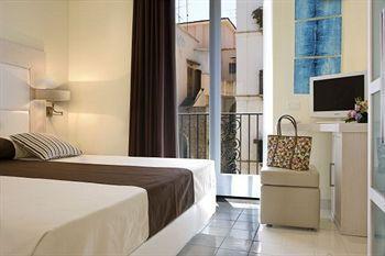 Guest house Palazzo Montefusco 4*
