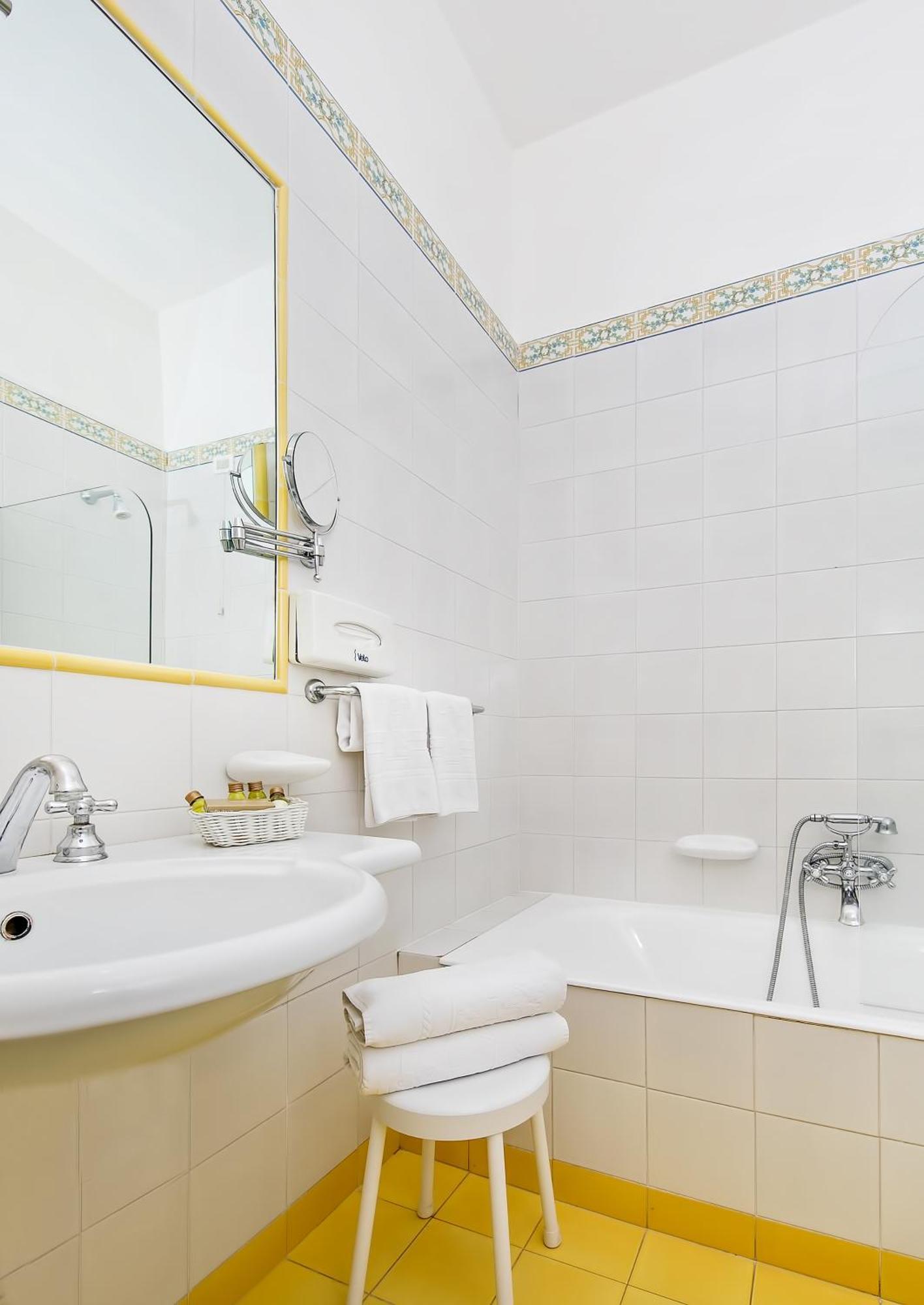 Minerva Hotel 4*
