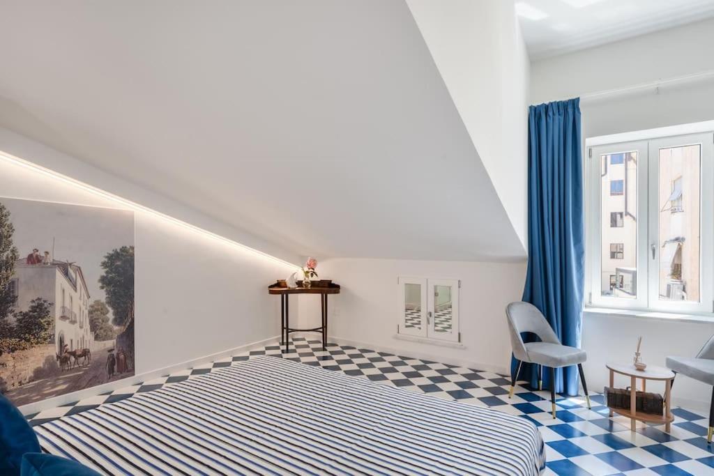 Sorrentovibes - Exclusive New In Center For Families