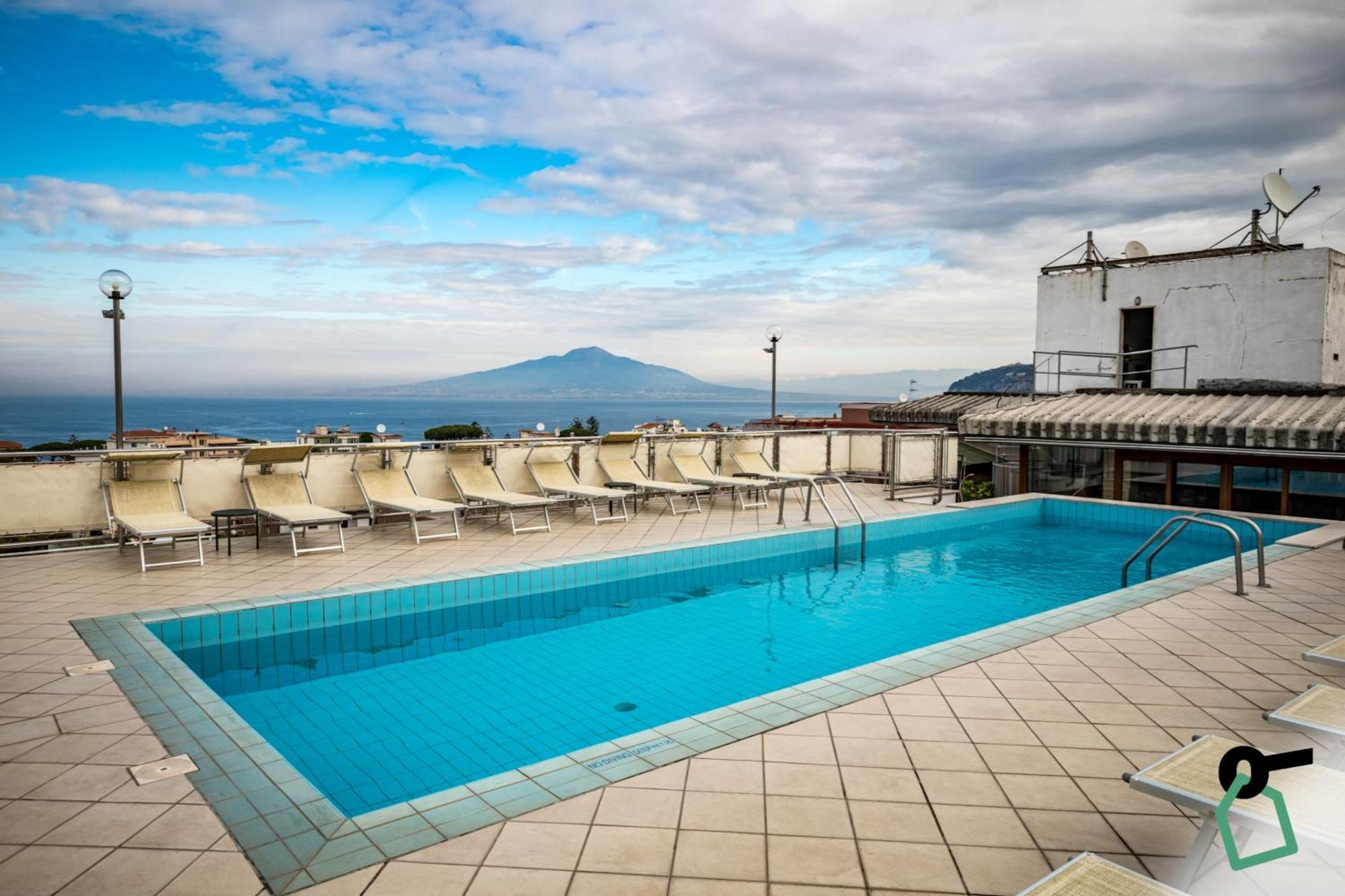 Hotiday Collection - Hotel