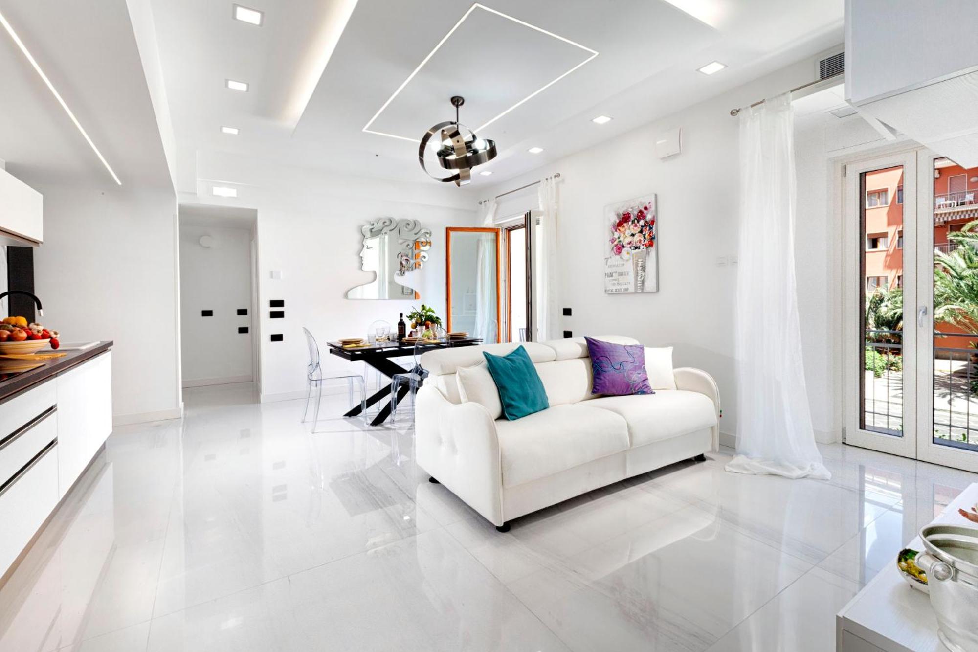 Apartment Amore - Live