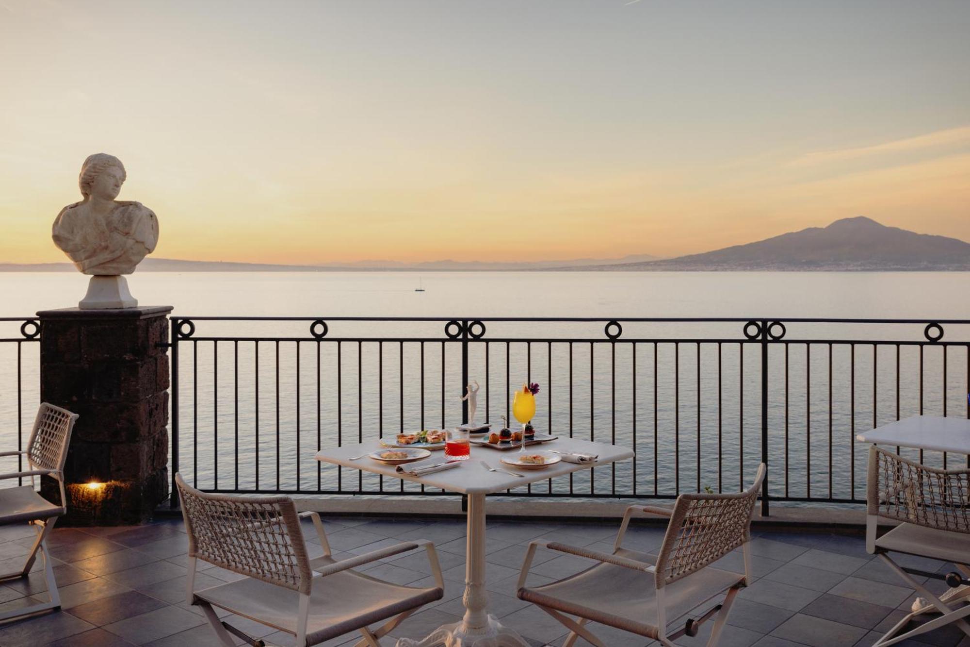 Bellevue Syrene Hotel 5*