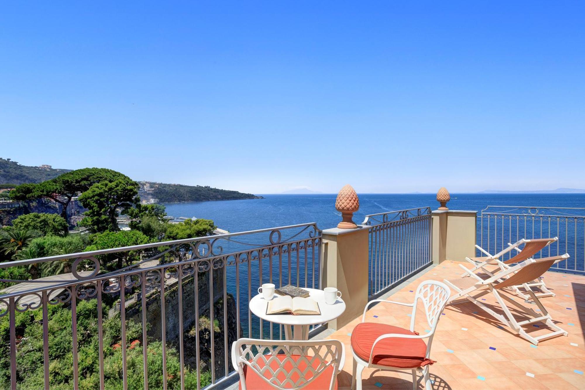 Grand Ambasciatori Hotel 5*