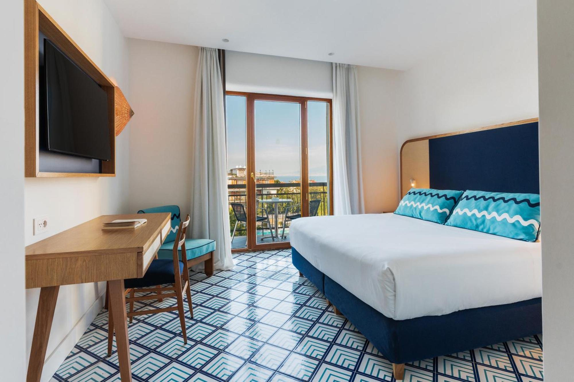 Hotel Grand Flora 4*