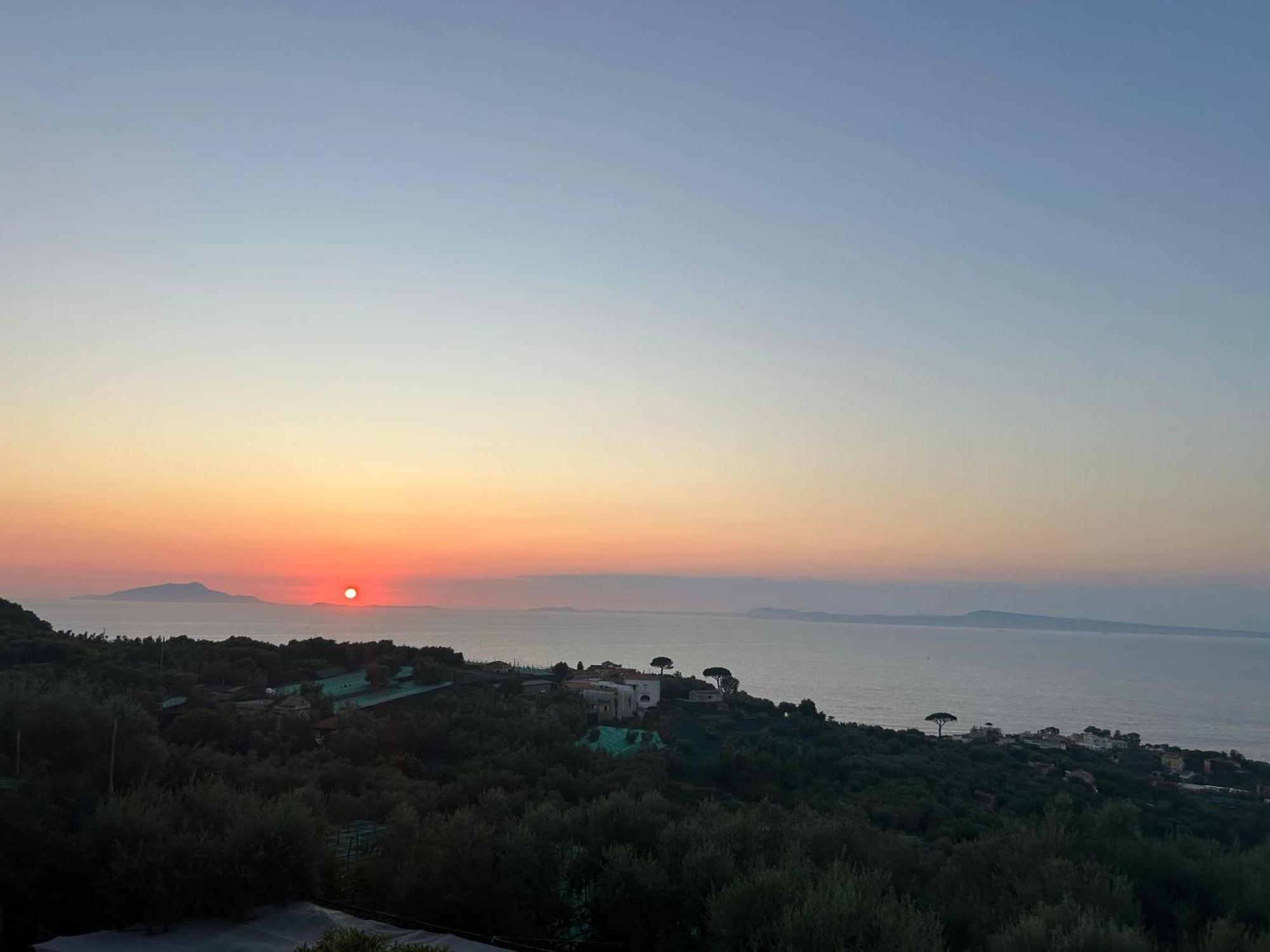 Blu Vesuvius Bed & Breakfast *