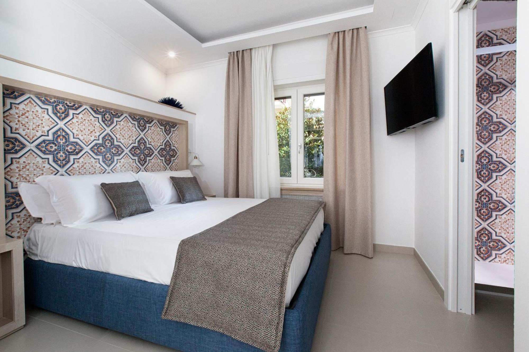 Camalu Bed & Breakfast *