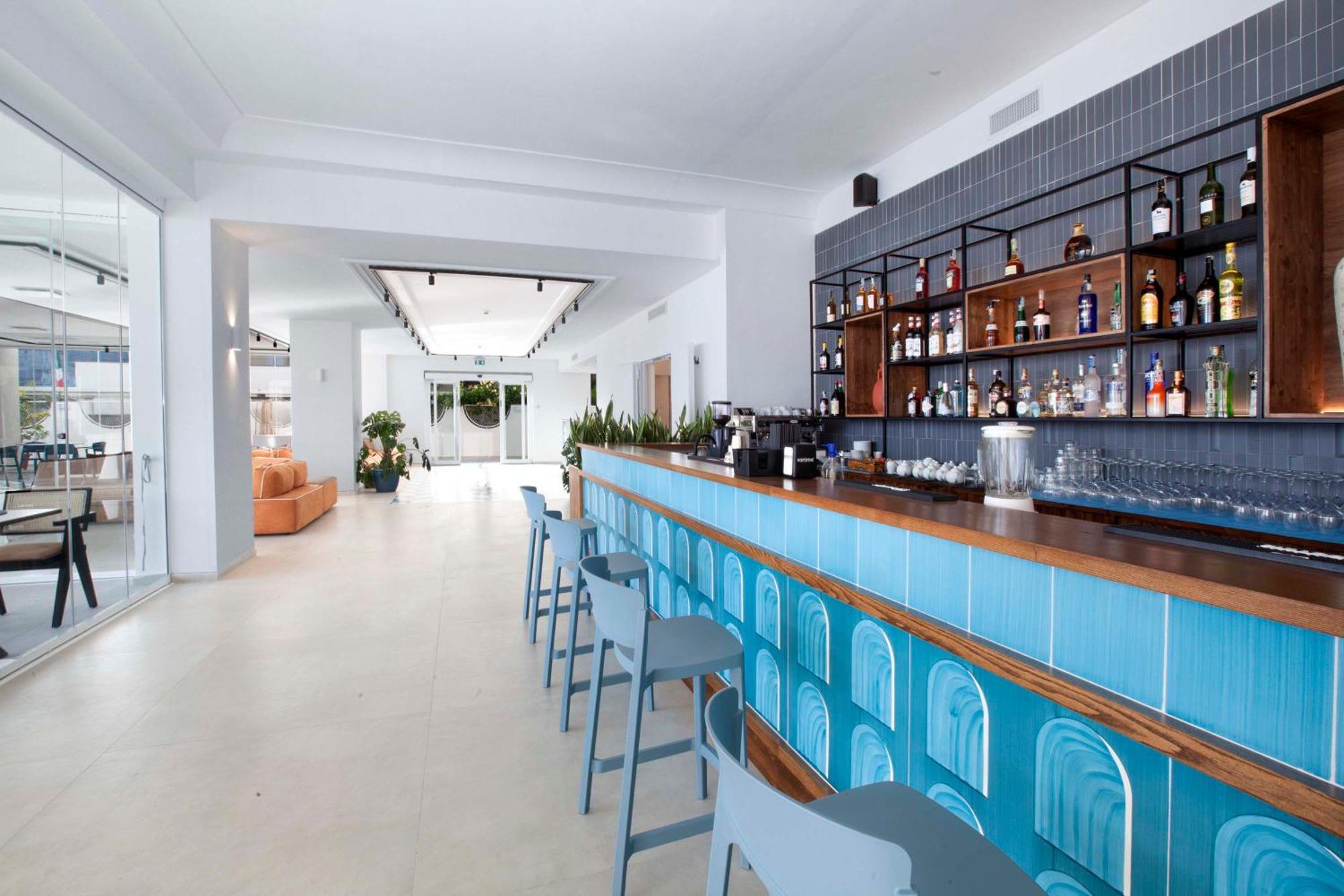 Admiral Hotel 4*