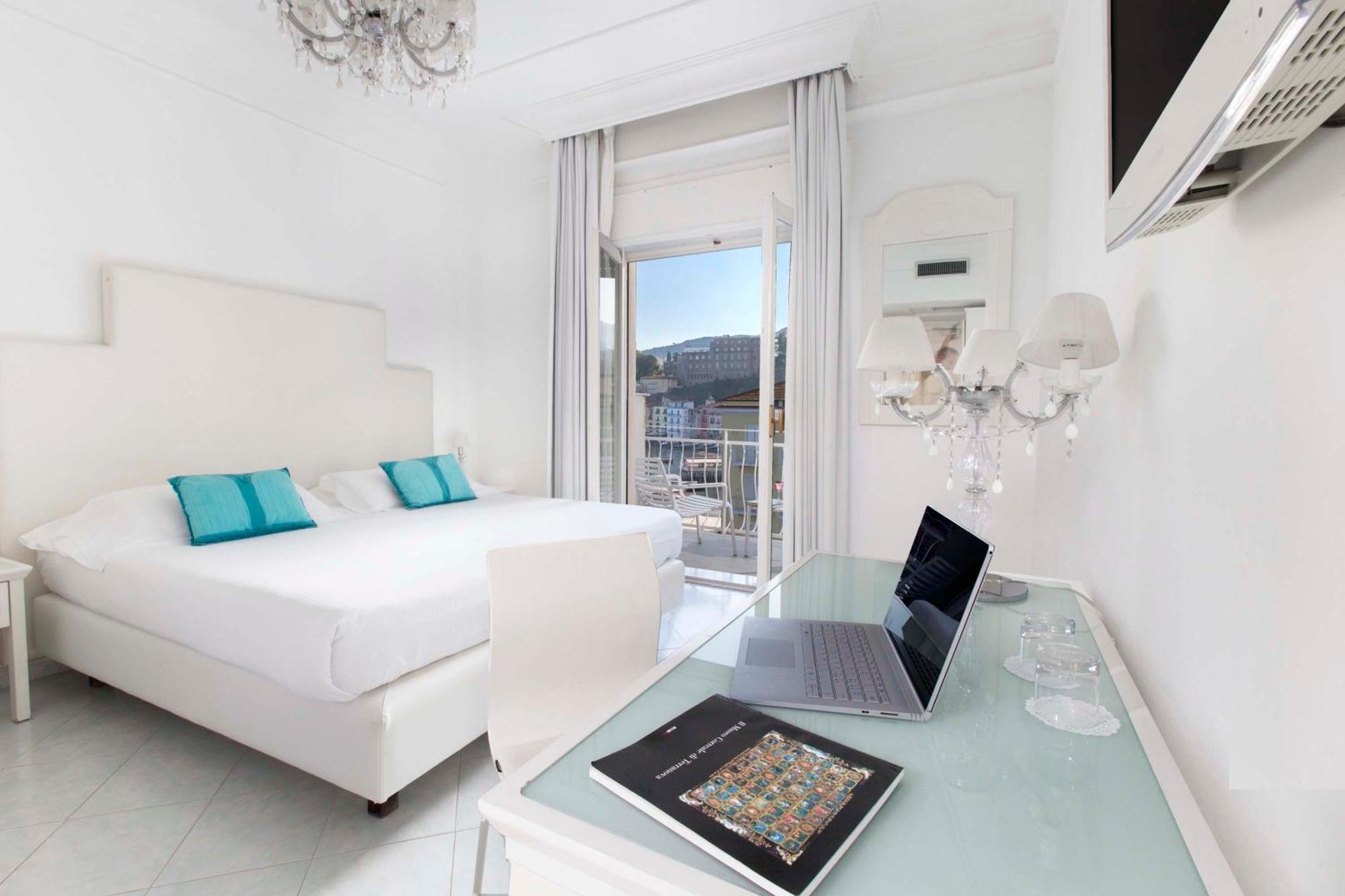 Admiral 4* Sorrento