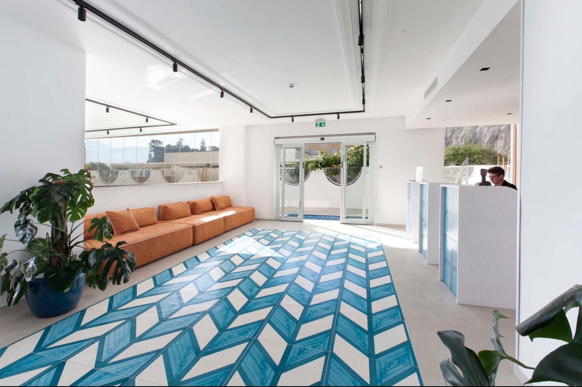 Admiral Hotel 4*