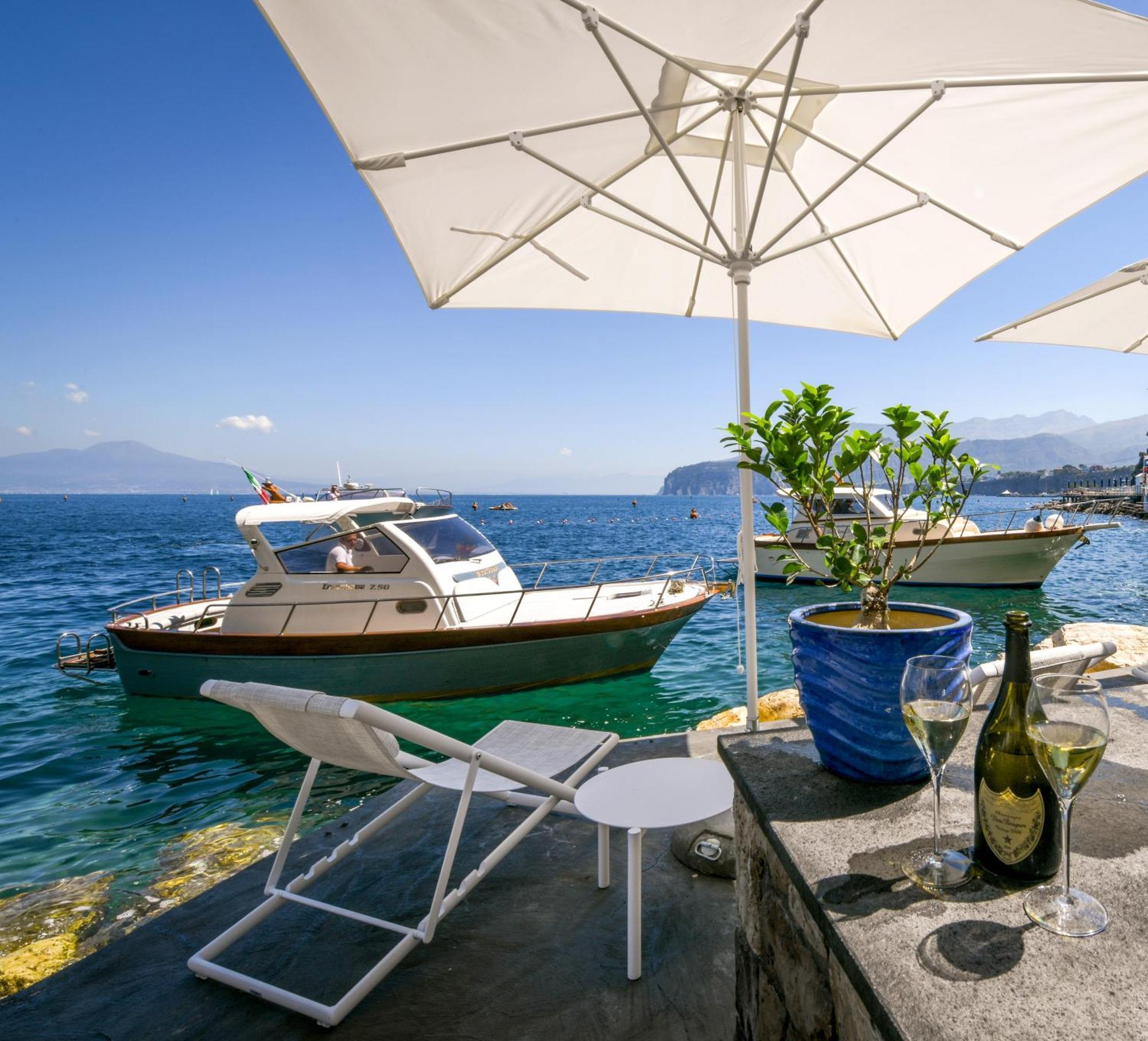 My Exclusive Italy - Beachfront & Private Sea Access Sorrento