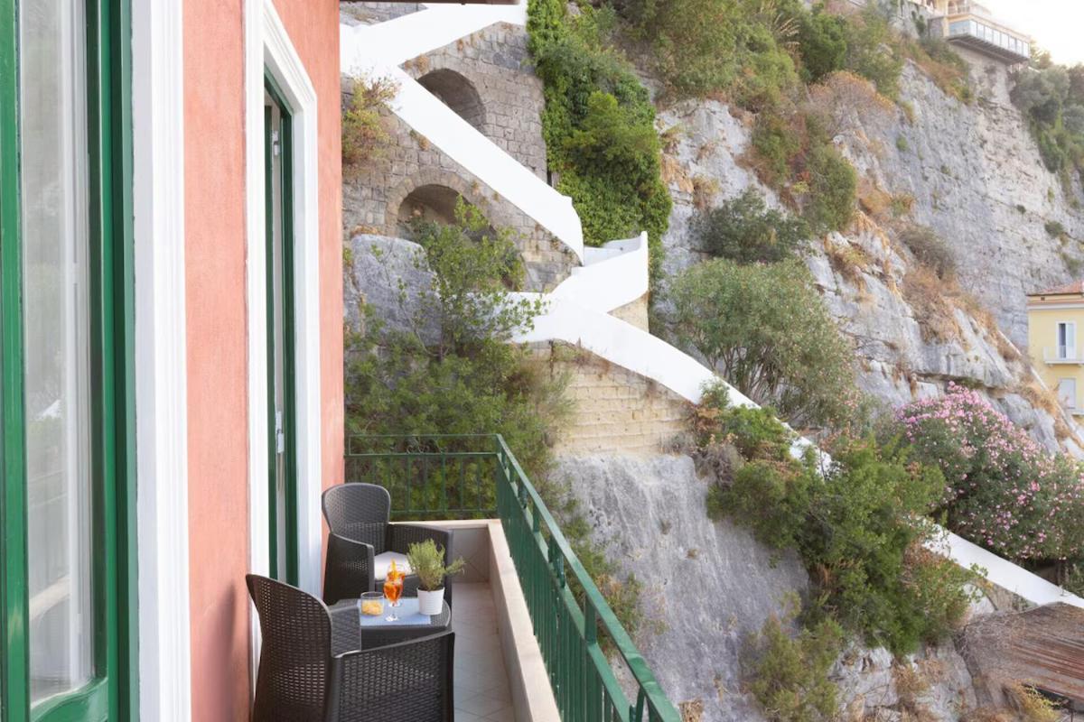Sorrentovibes - Seaview On The & Amazing Views Terrace Sorrento