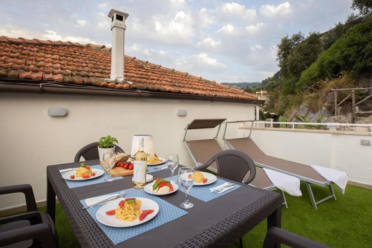 Sorrentovibes - Seaview On The & Amazing Views Terrace Apartment