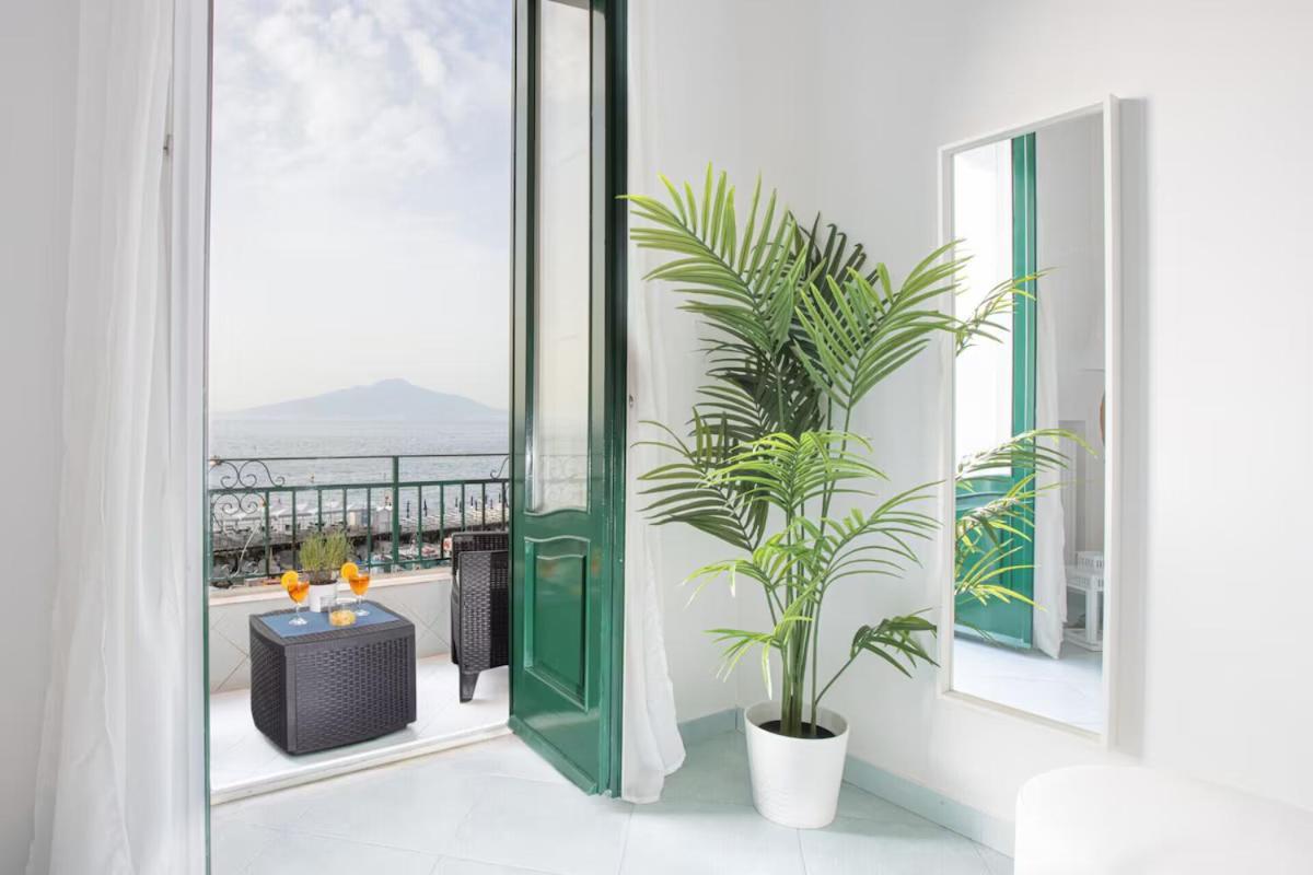 Sorrentovibes - Seaview On The & Amazing Views Terrace Apartment Sorrento