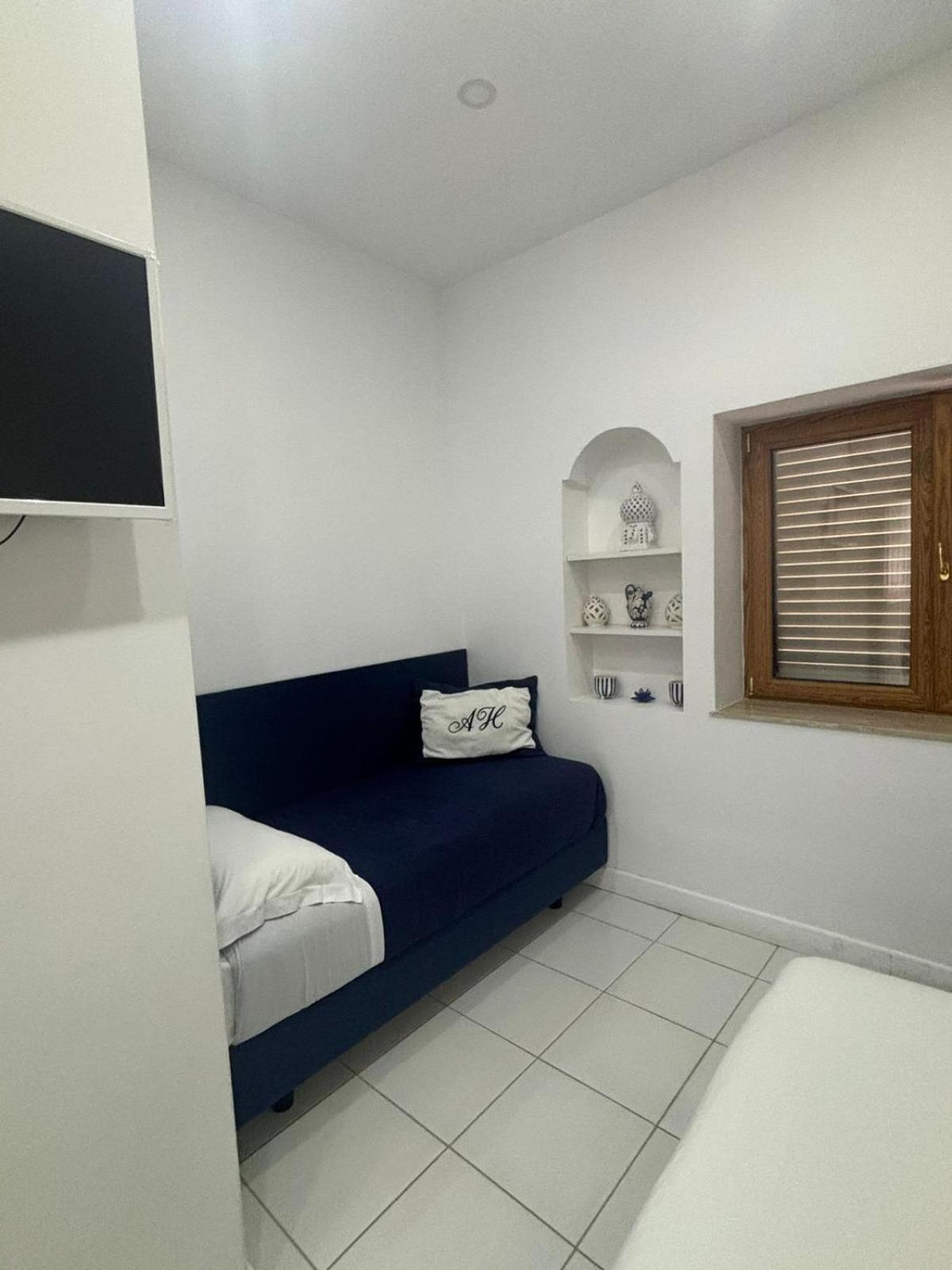 Guest house Ah *