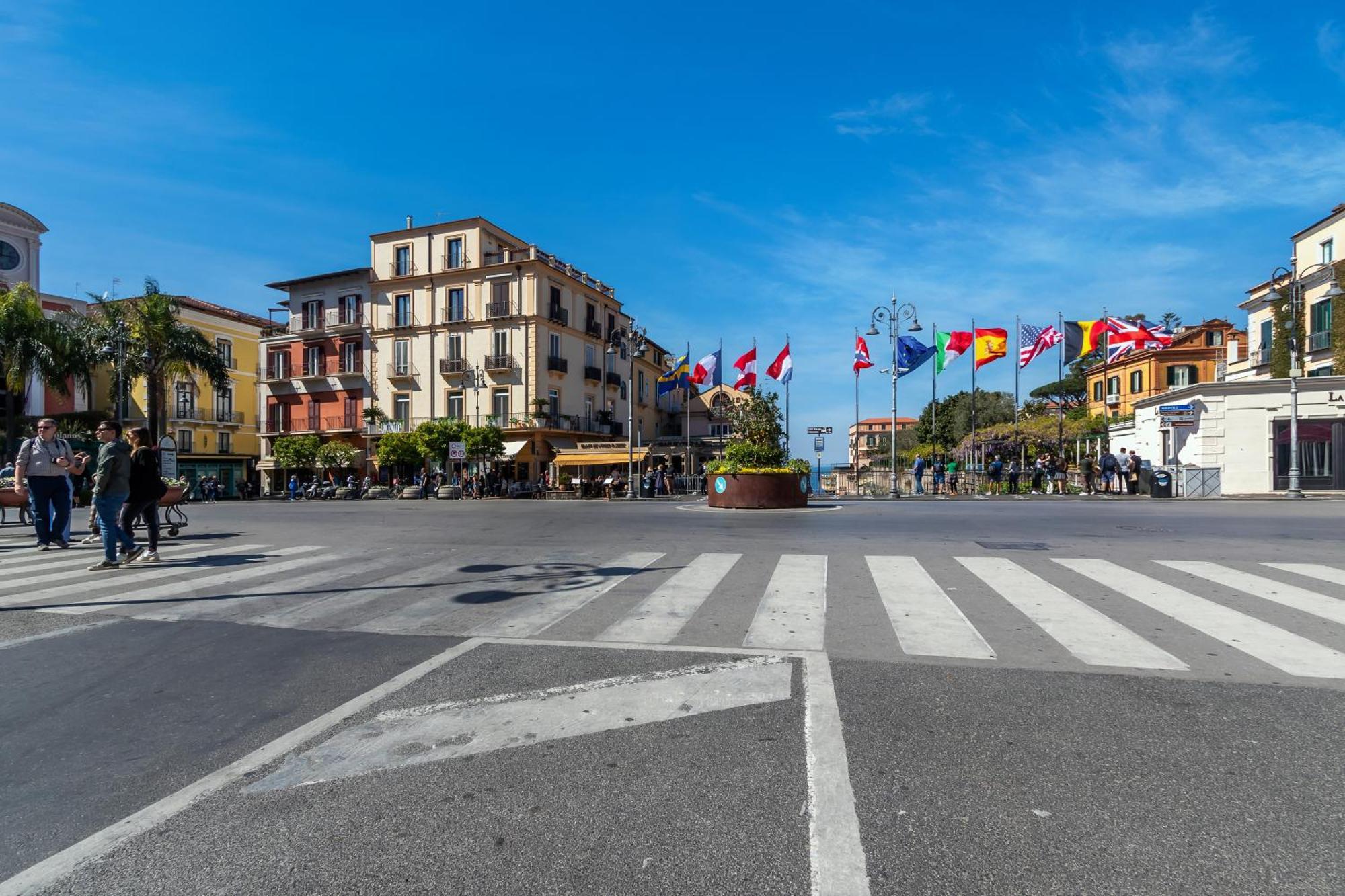 Lovelia: Square Lovely Bed & Breakfast Sorrento