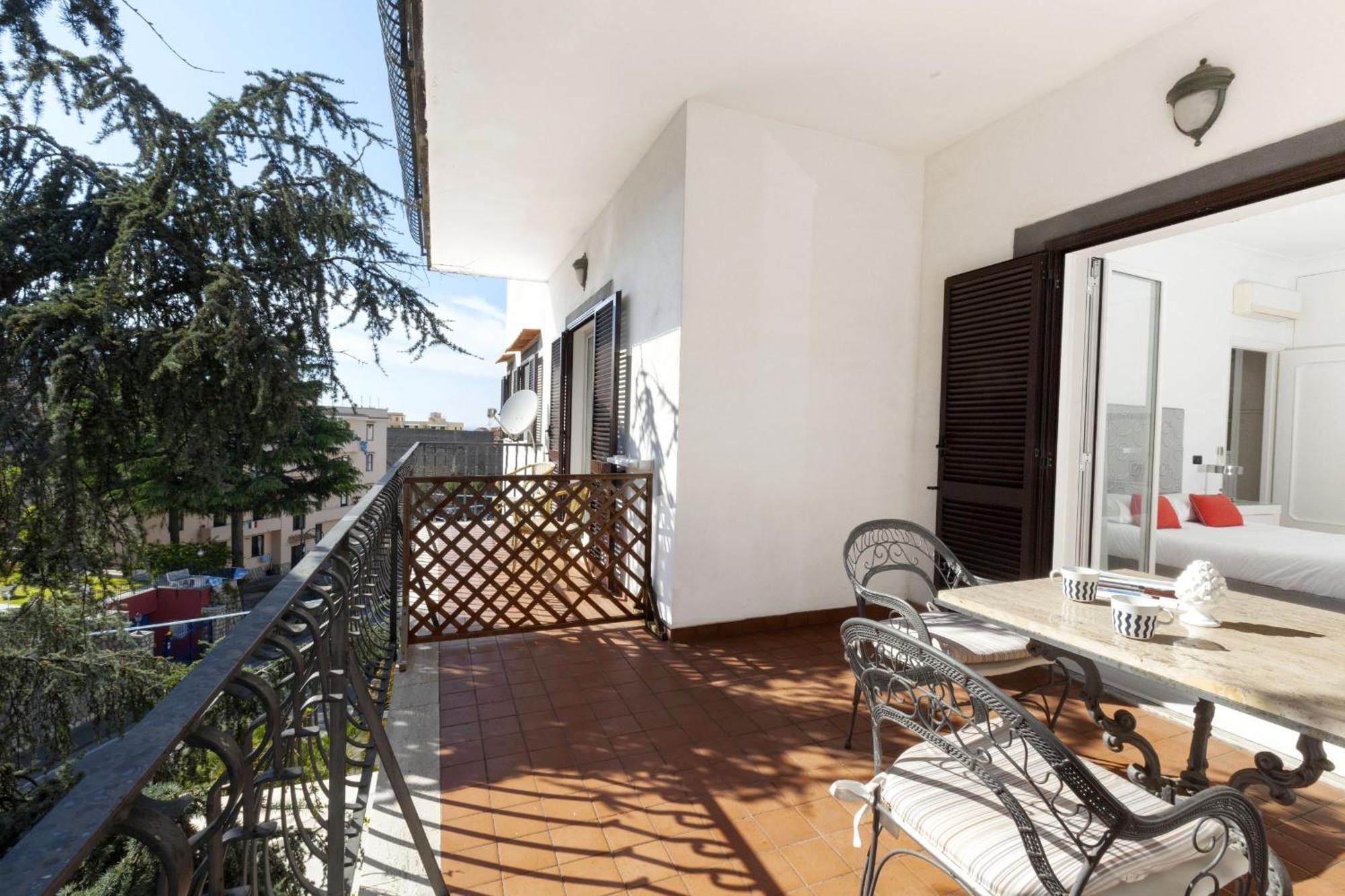 - Casa Apartment